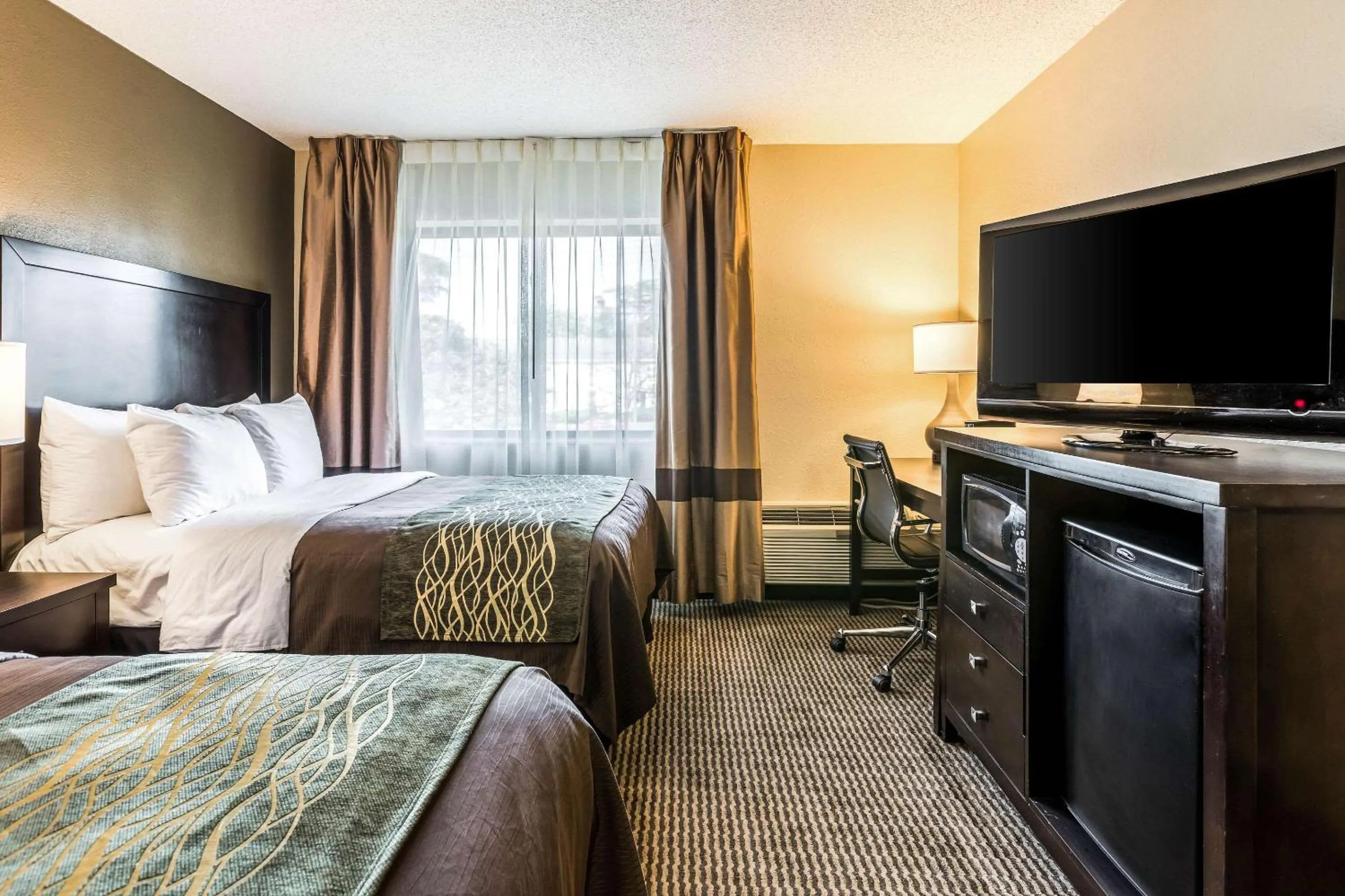 Bedroom, Bed in Comfort Inn Detroit Downtown