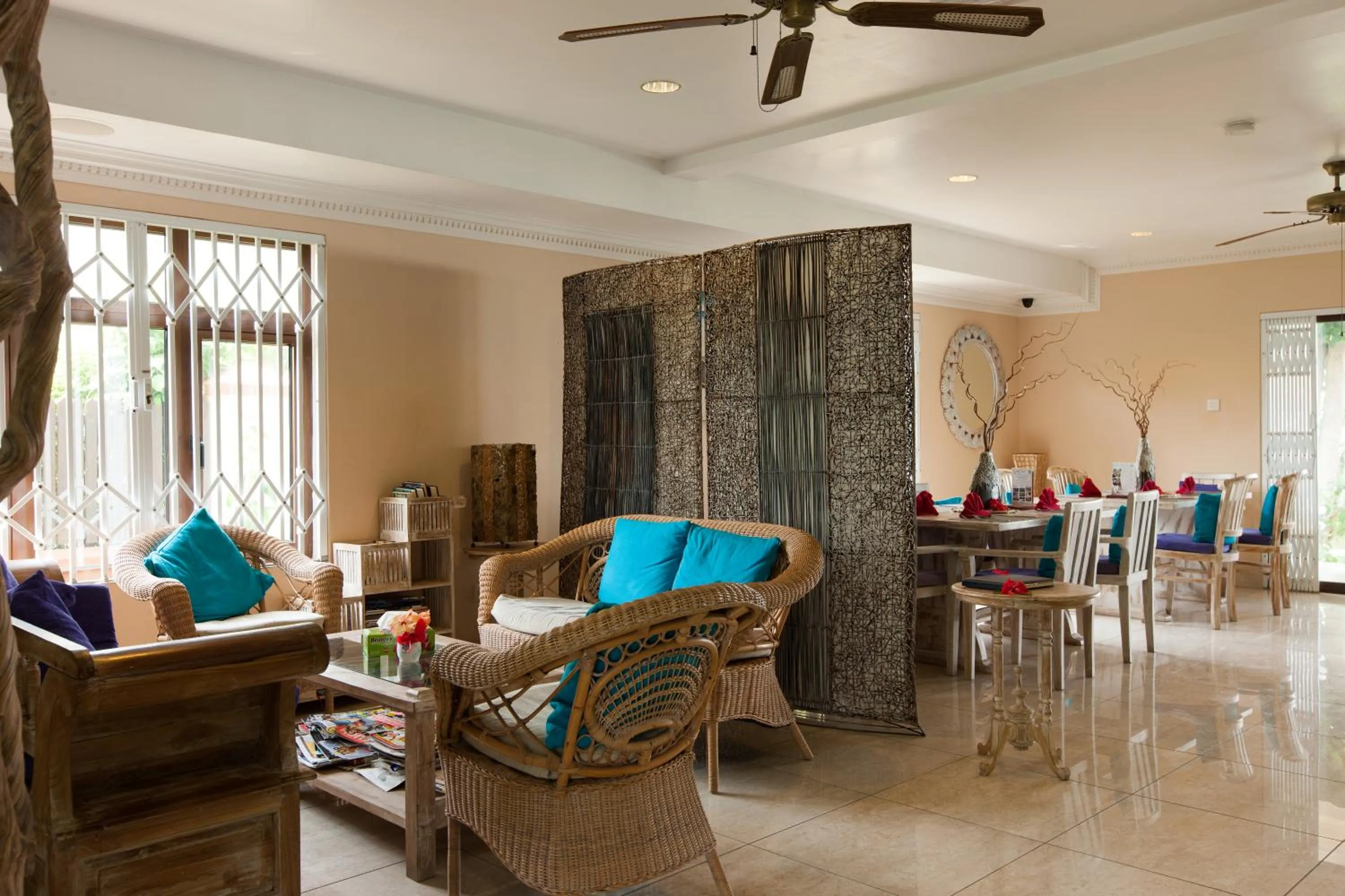 Seating area in Le Relax Beach House