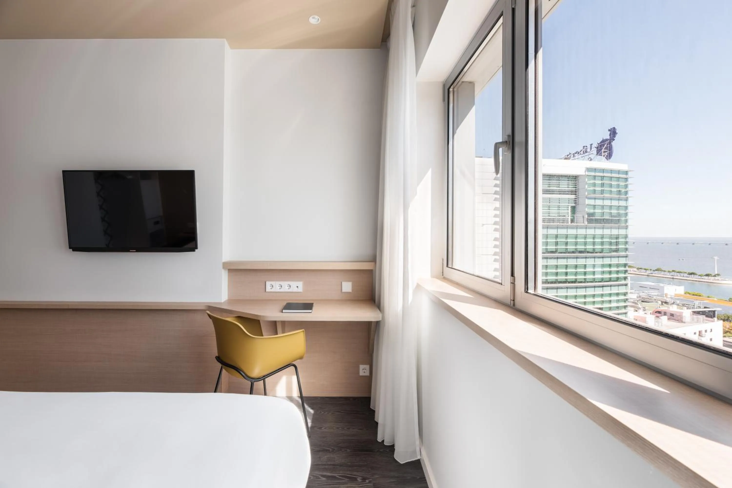 City view, Bed in Ikonik Lisboa