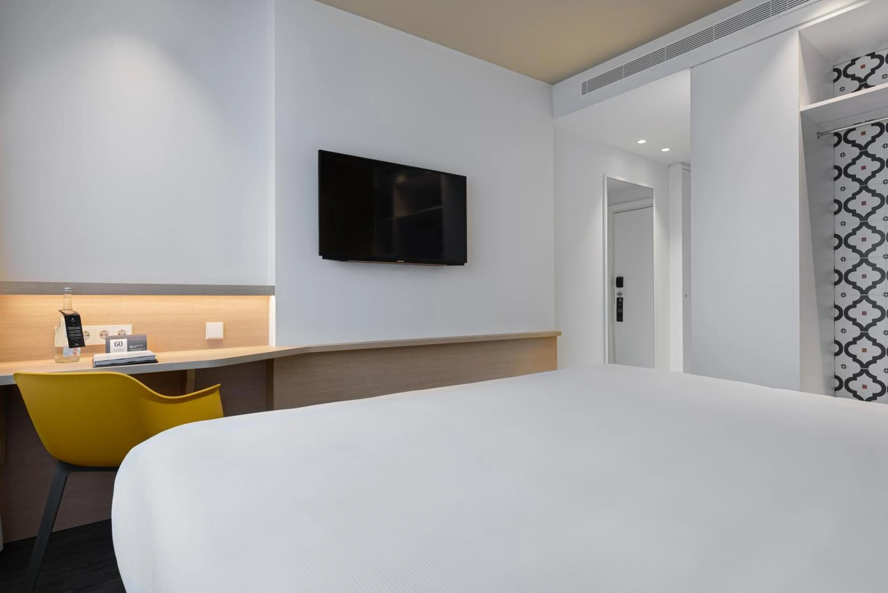 Bedroom, Bed in Ikonik Lisboa