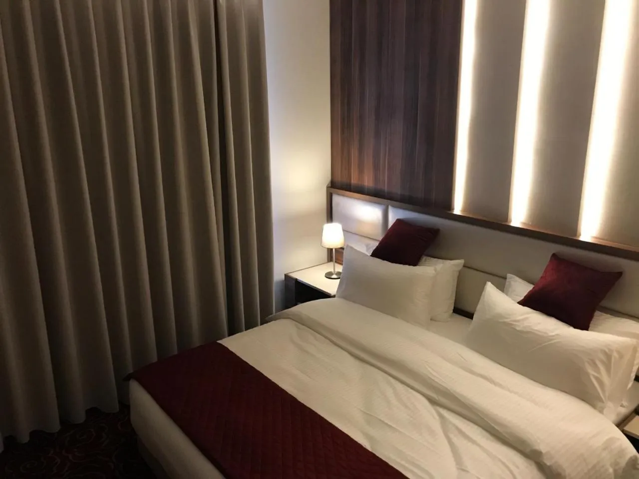 Bed in Lilac Hotel - Amman