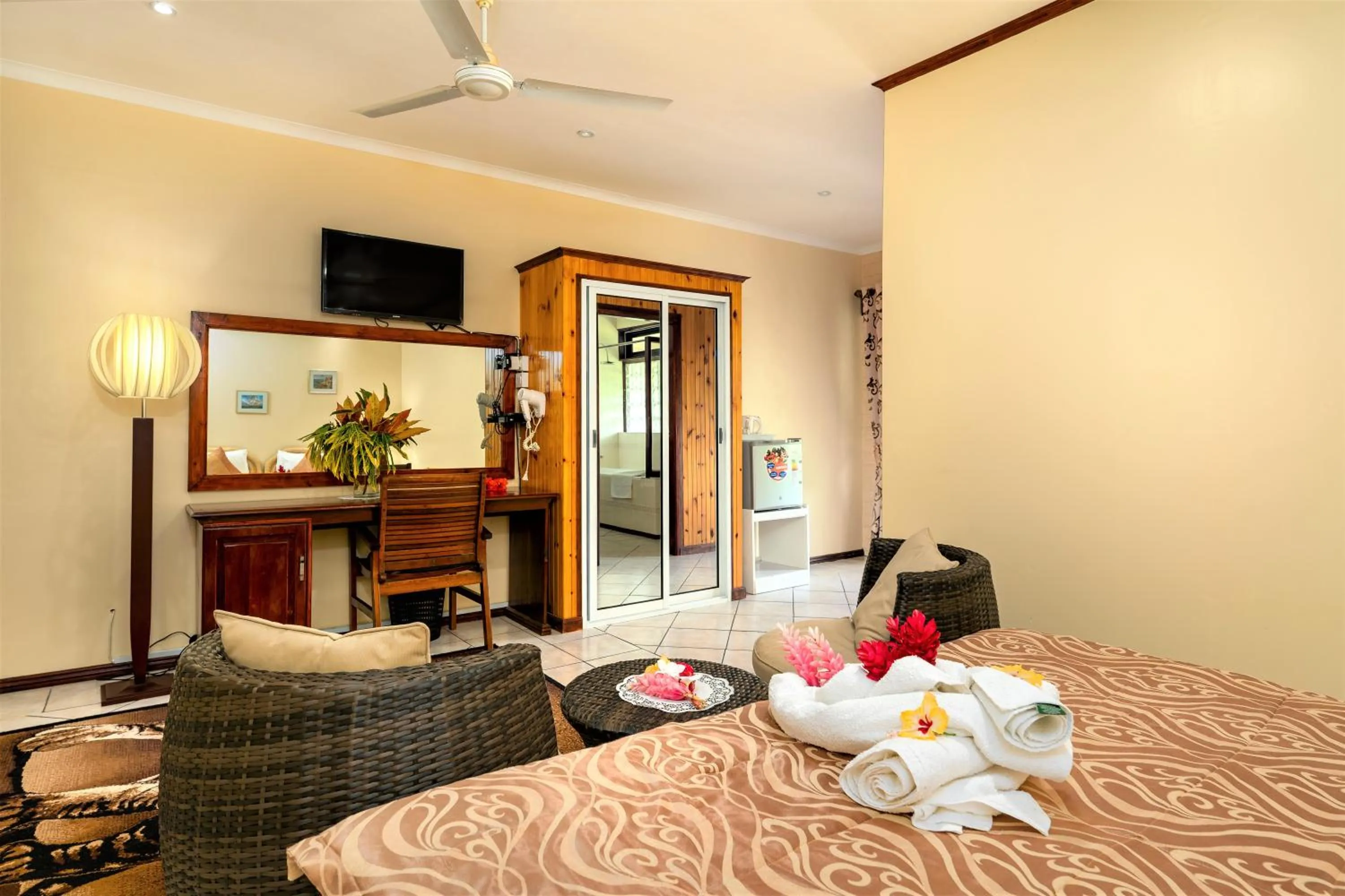 Bed in Carana Hilltop Villa Seychelles