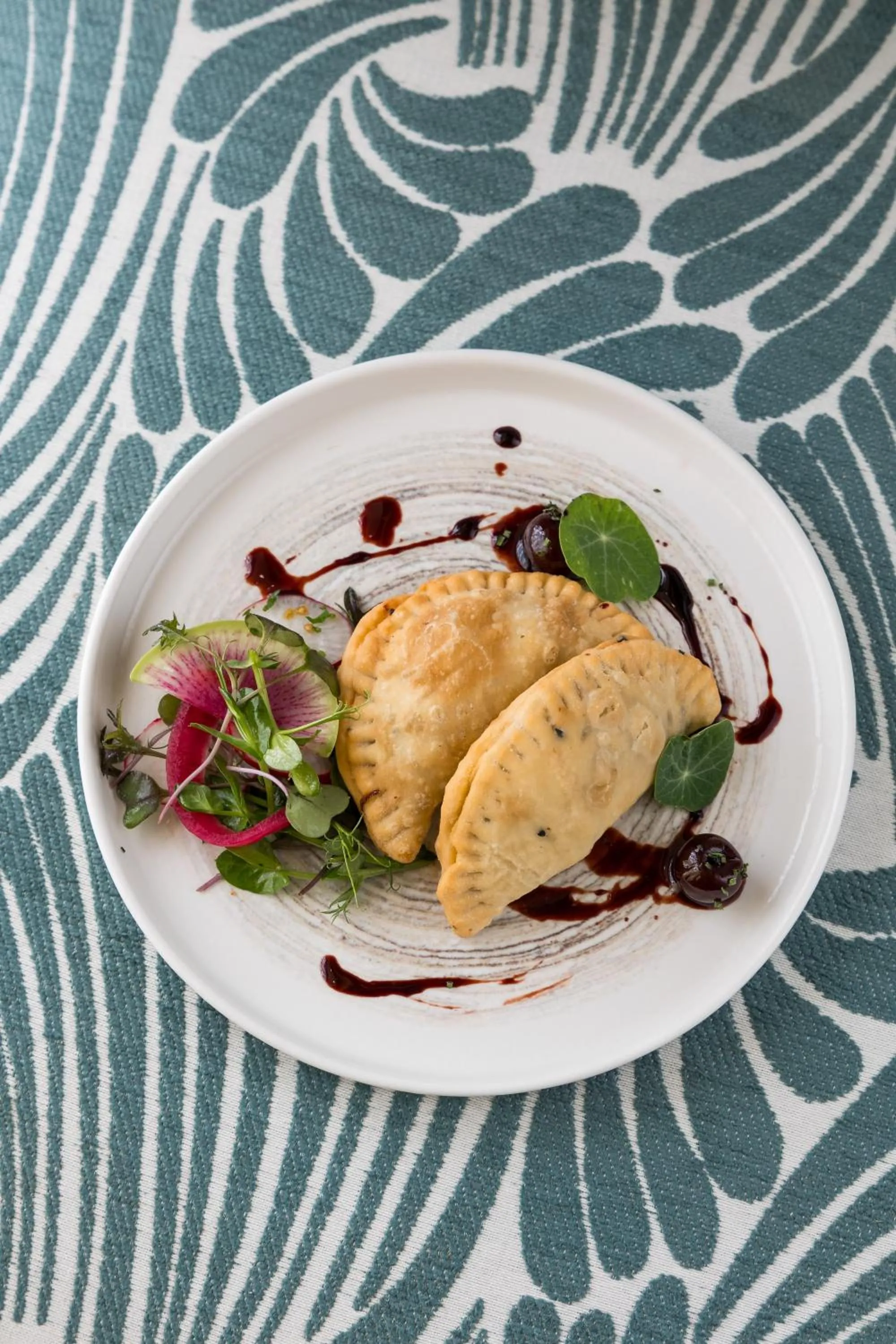 Restaurant/places to eat in Taj Campton Place