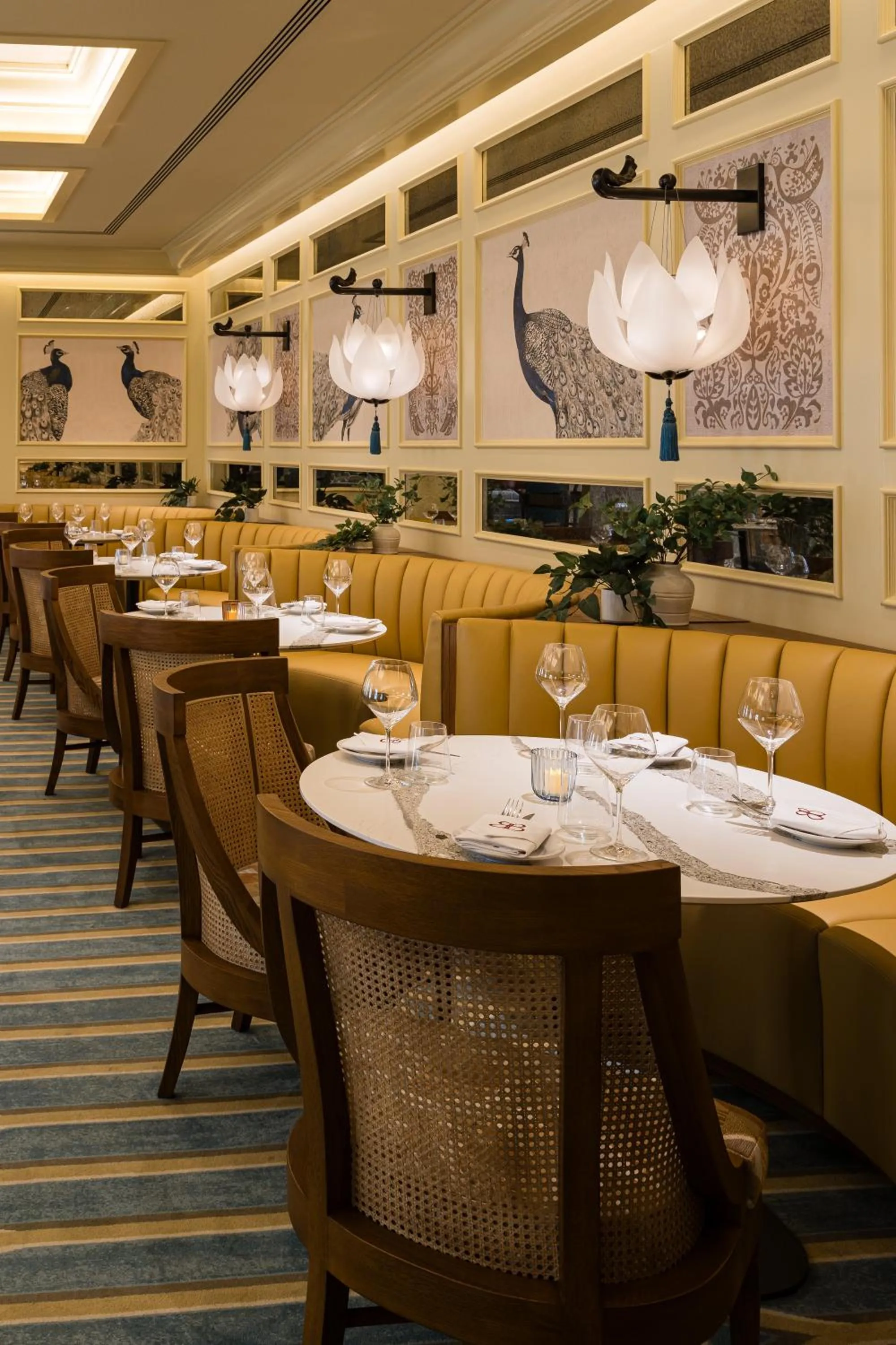 Restaurant/places to eat in Taj Campton Place