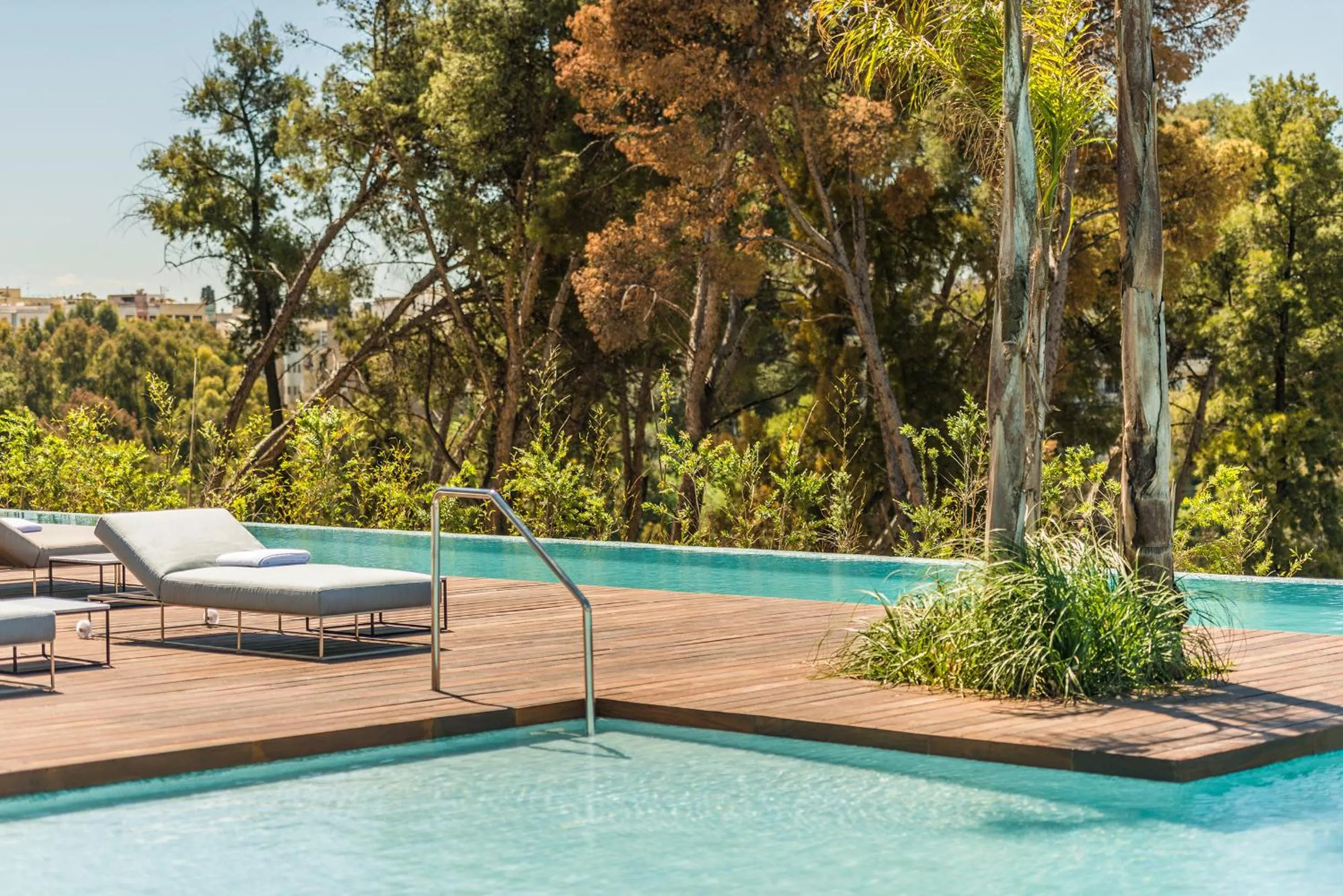 Swimming pool in Hotel Sahrai