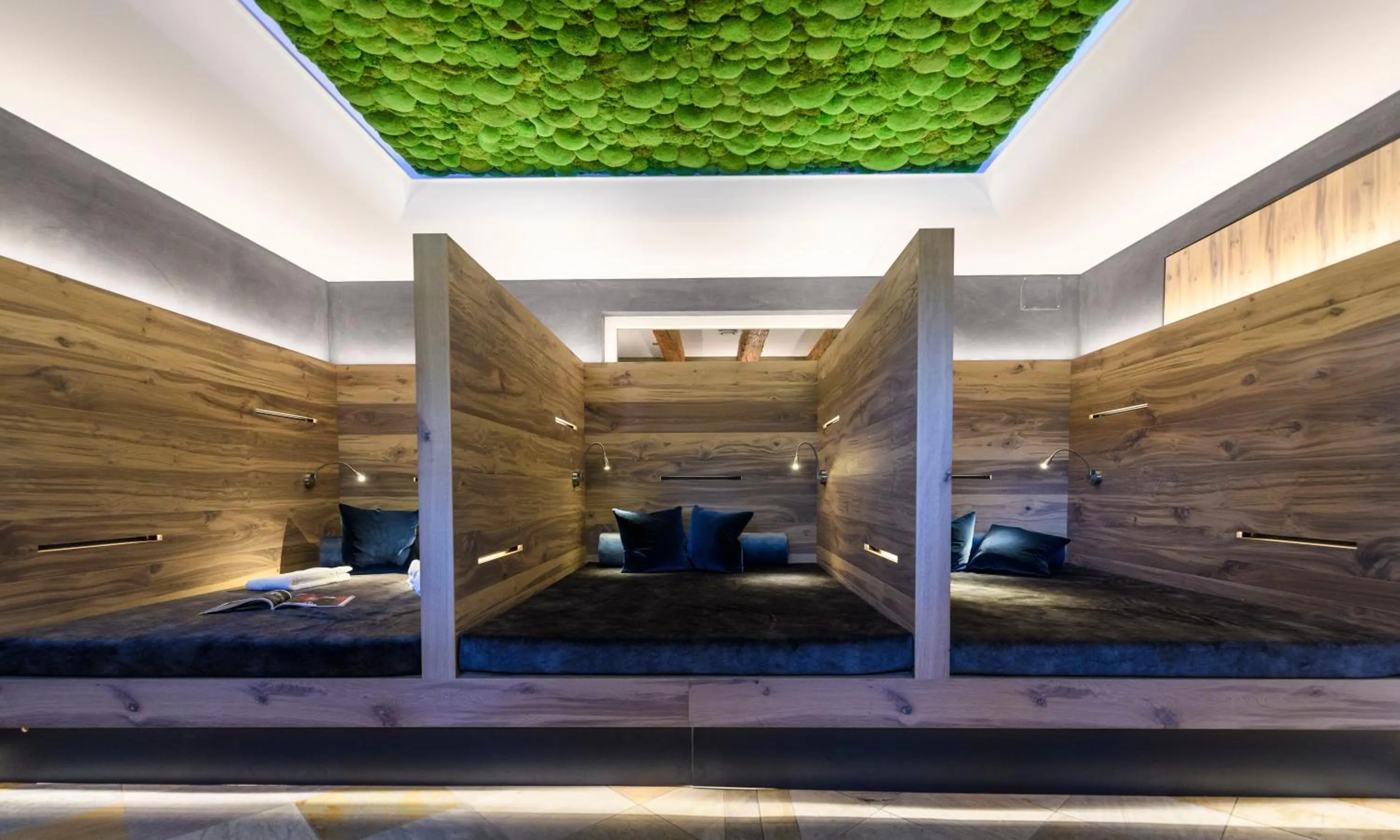 Spa and wellness centre/facilities, Bed in Staudacherhof in Garmisch-Partenkirchen I Blick aufs Zugspitzmassiv I einzigartige Bayurvida Küche