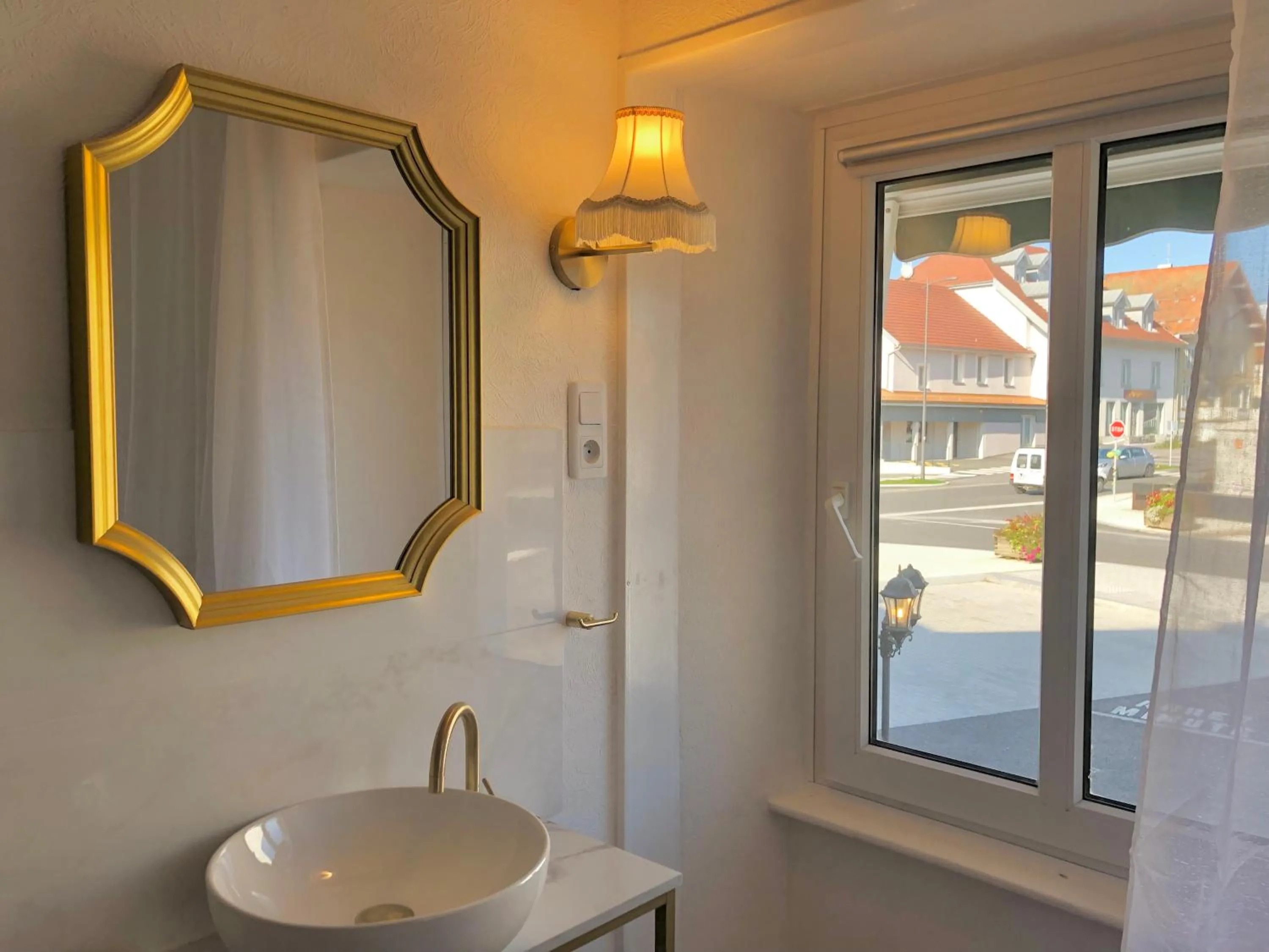 Bathroom in Hôtel D’Artiste