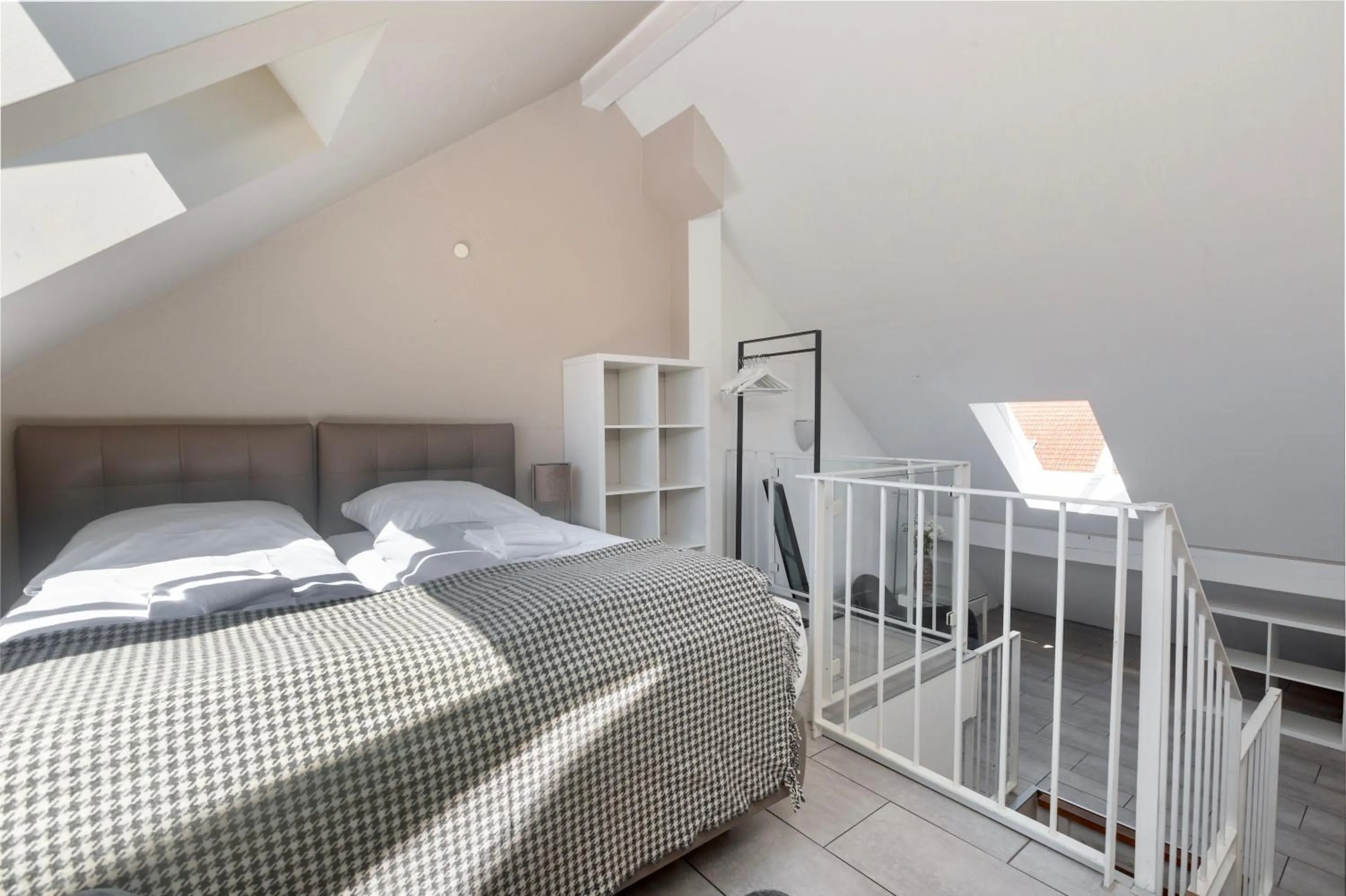 Bedroom, Bed in SEEBADHOF Berlin-Rangsdorf