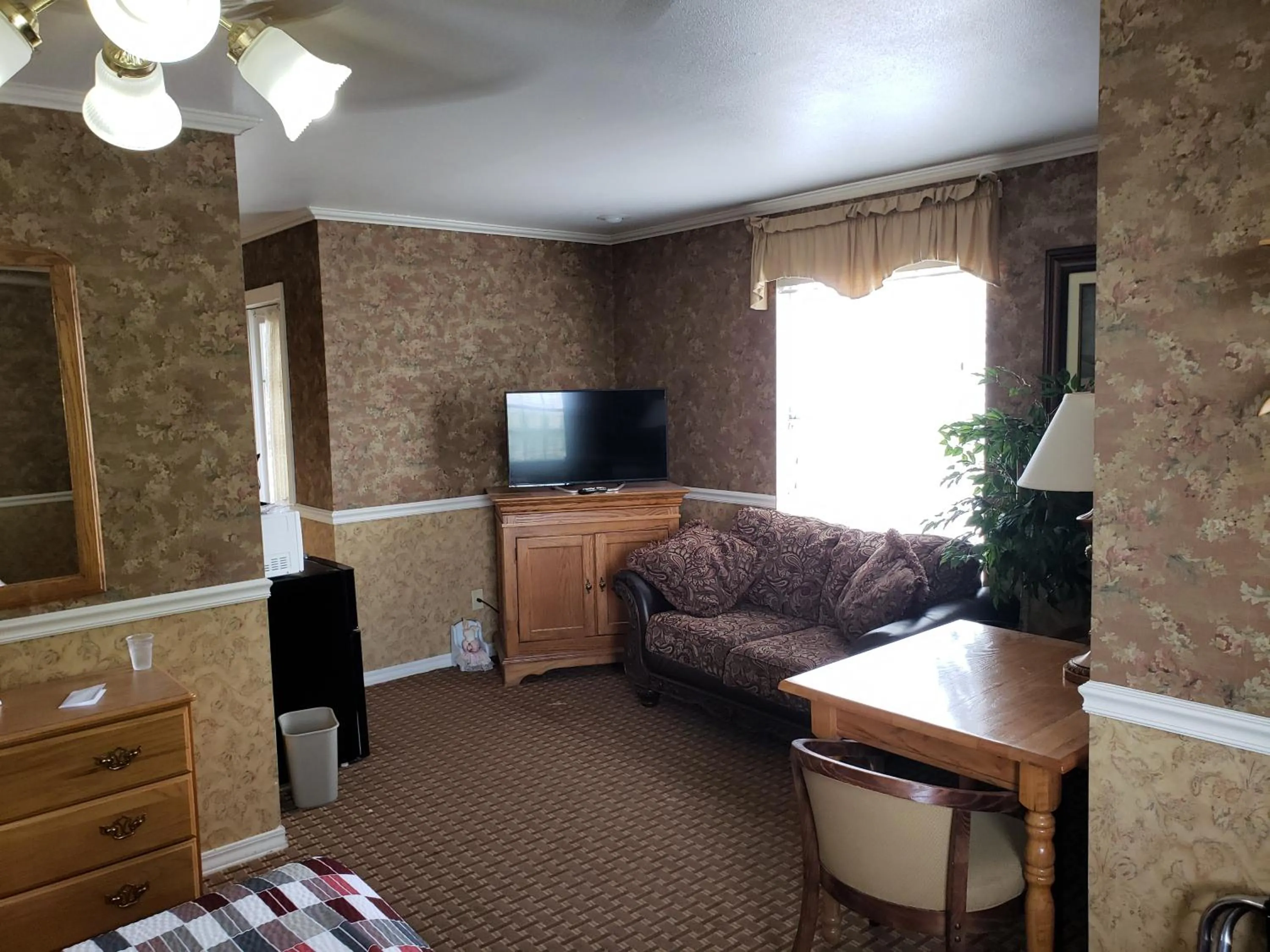 TV and multimedia in Gazebo Inn