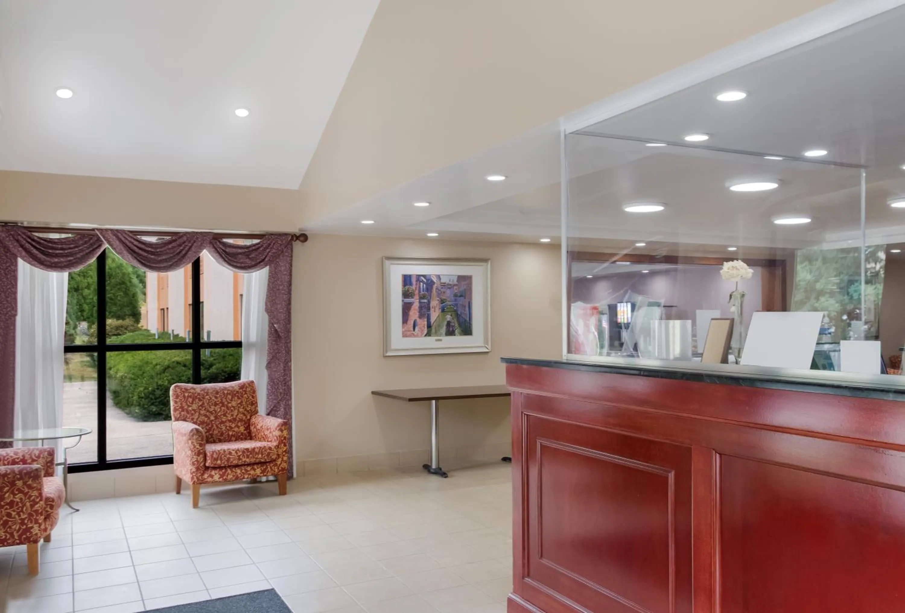 Lobby or reception in All Seasons Inn & Suites Smithfield Providence