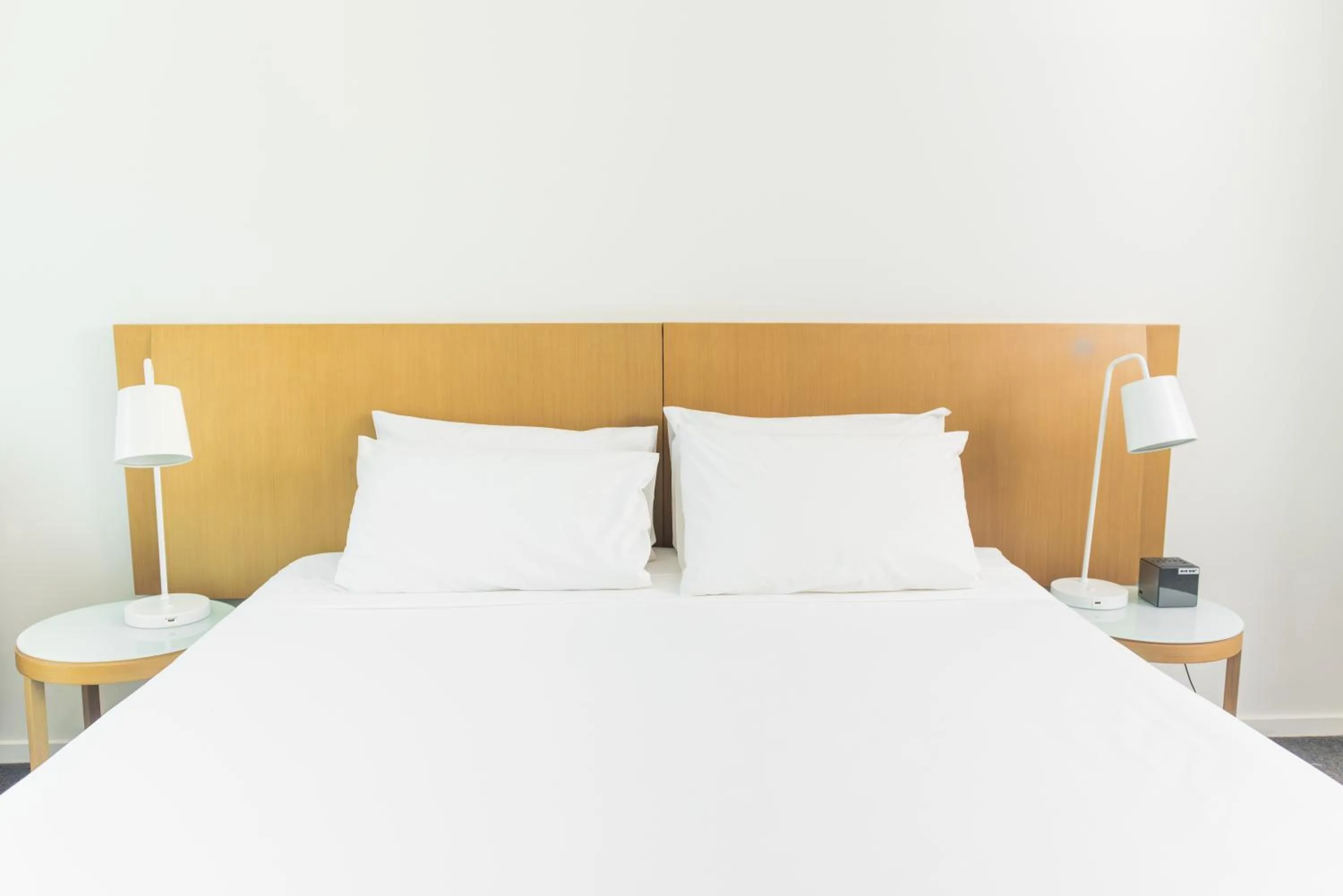 Bed in Darwin Harbour Suites