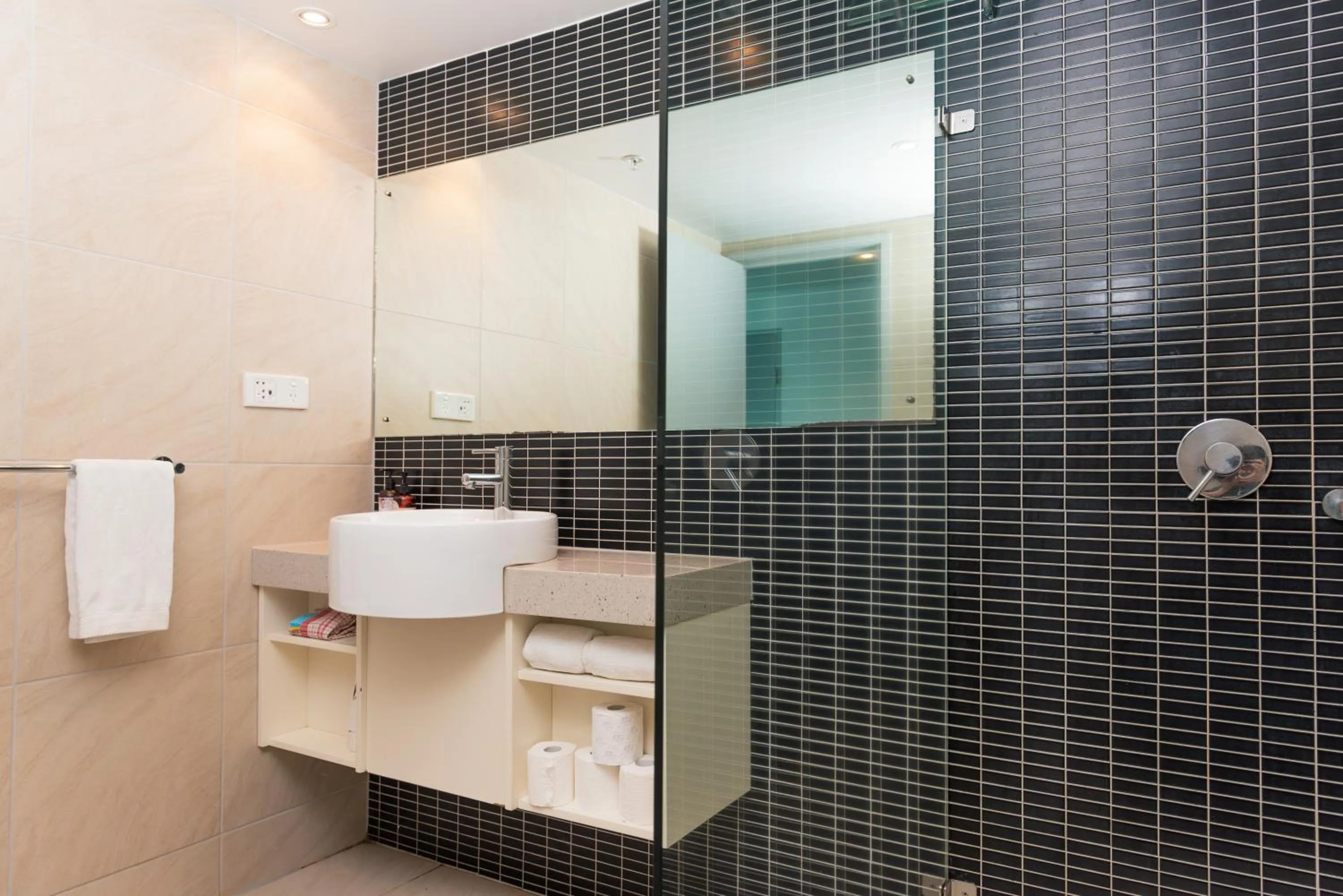 Darwin Harbour Suites