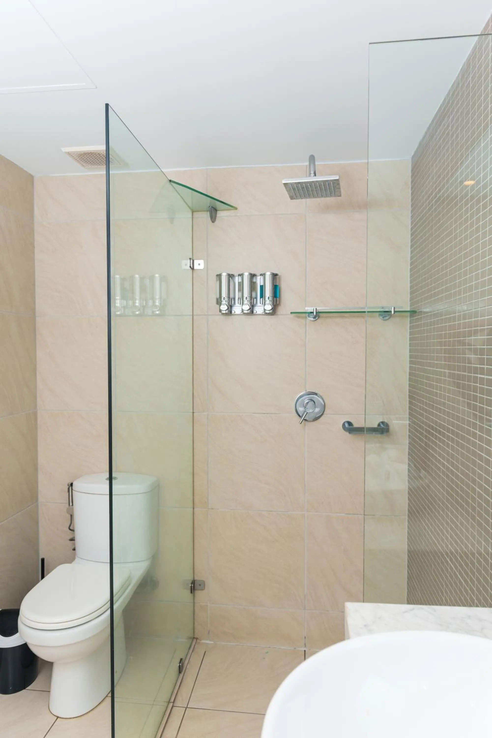 Bathroom in Darwin Harbour Suites