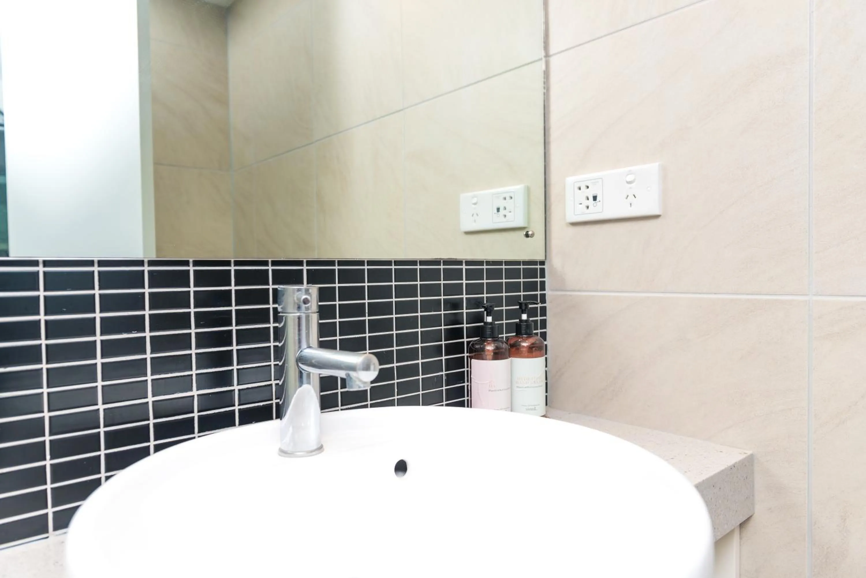 Darwin Harbour Suites