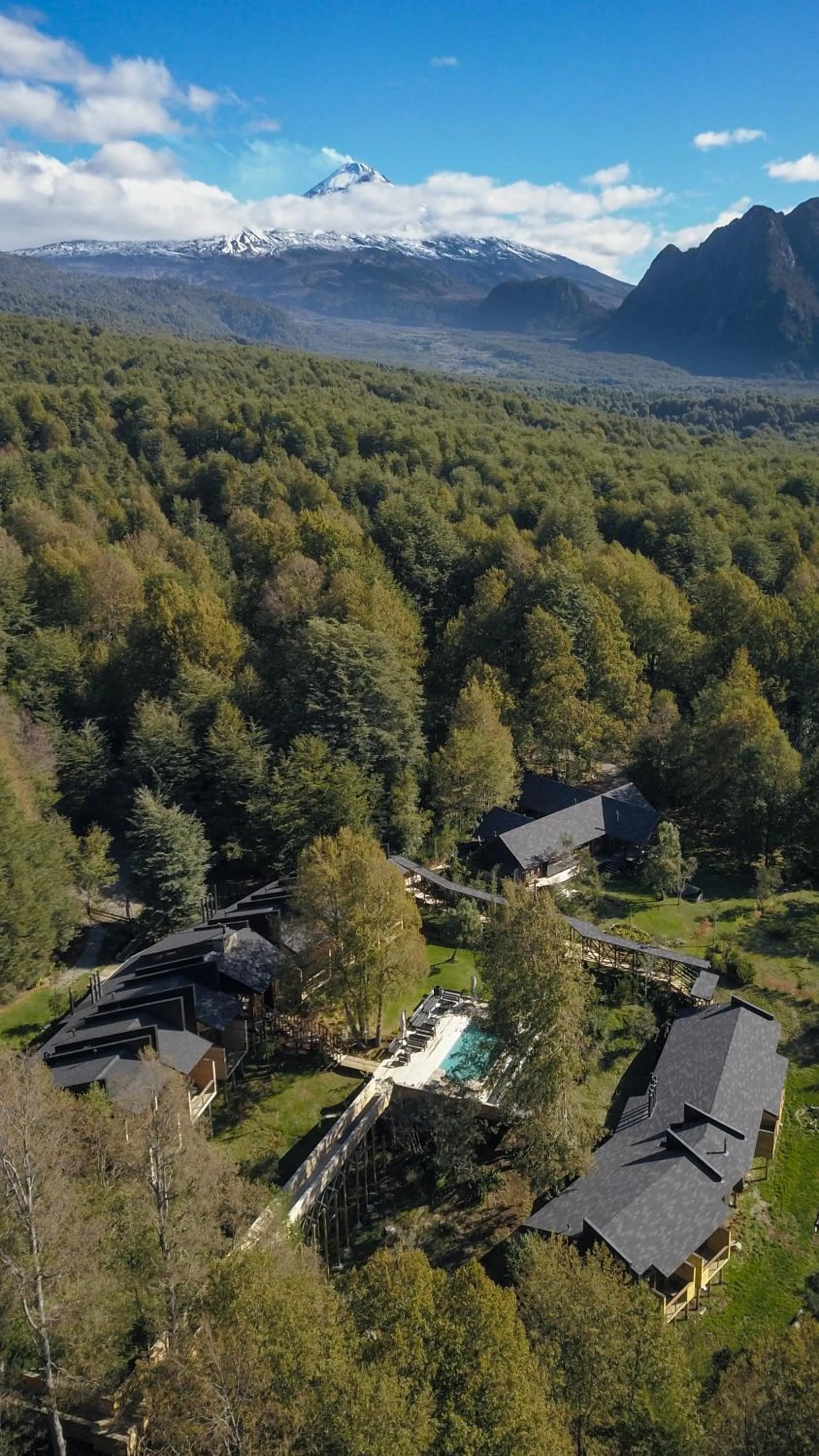 Property building in NI-NEWEN Hotel & Lodge