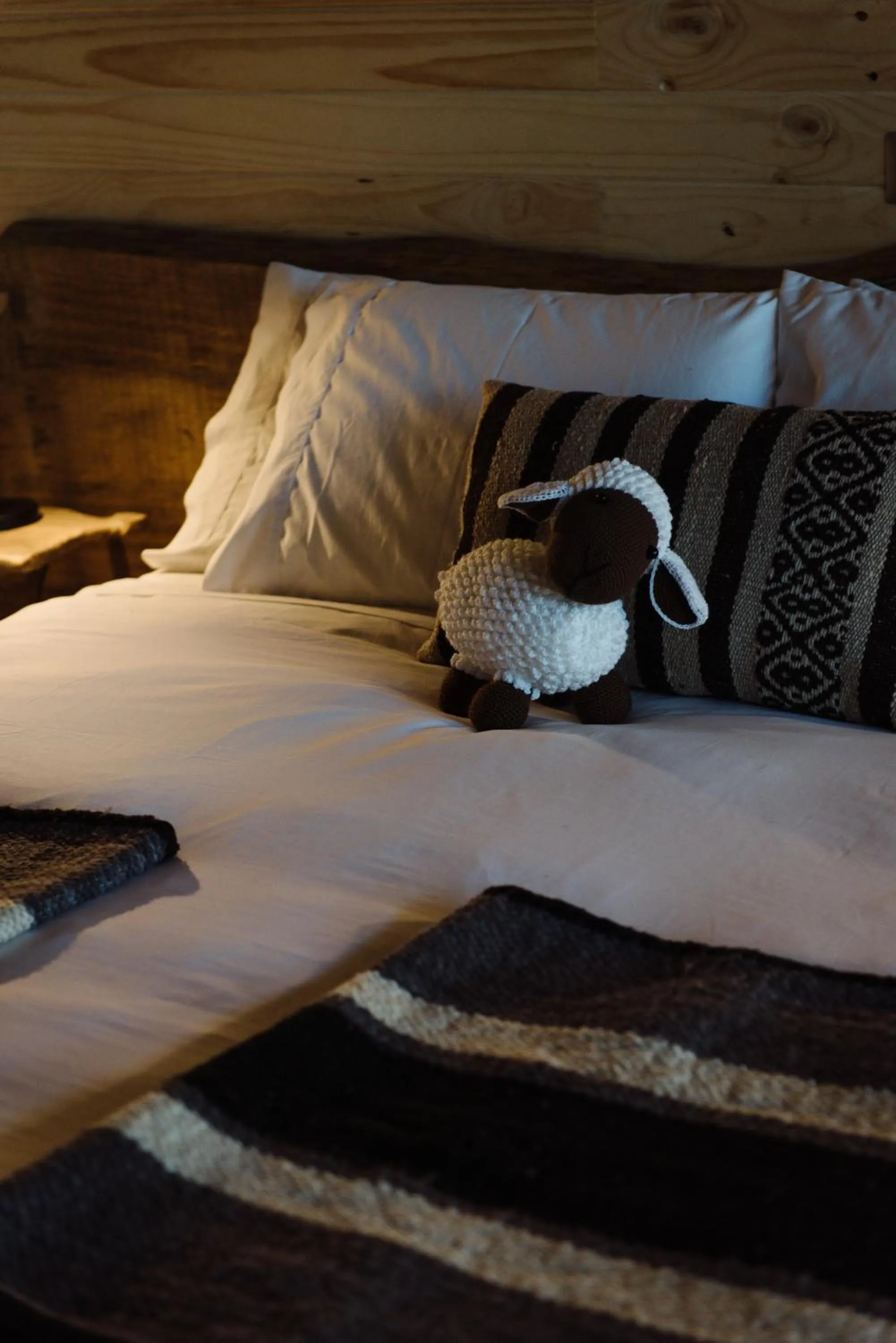 Bed in NI-NEWEN Hotel & Lodge