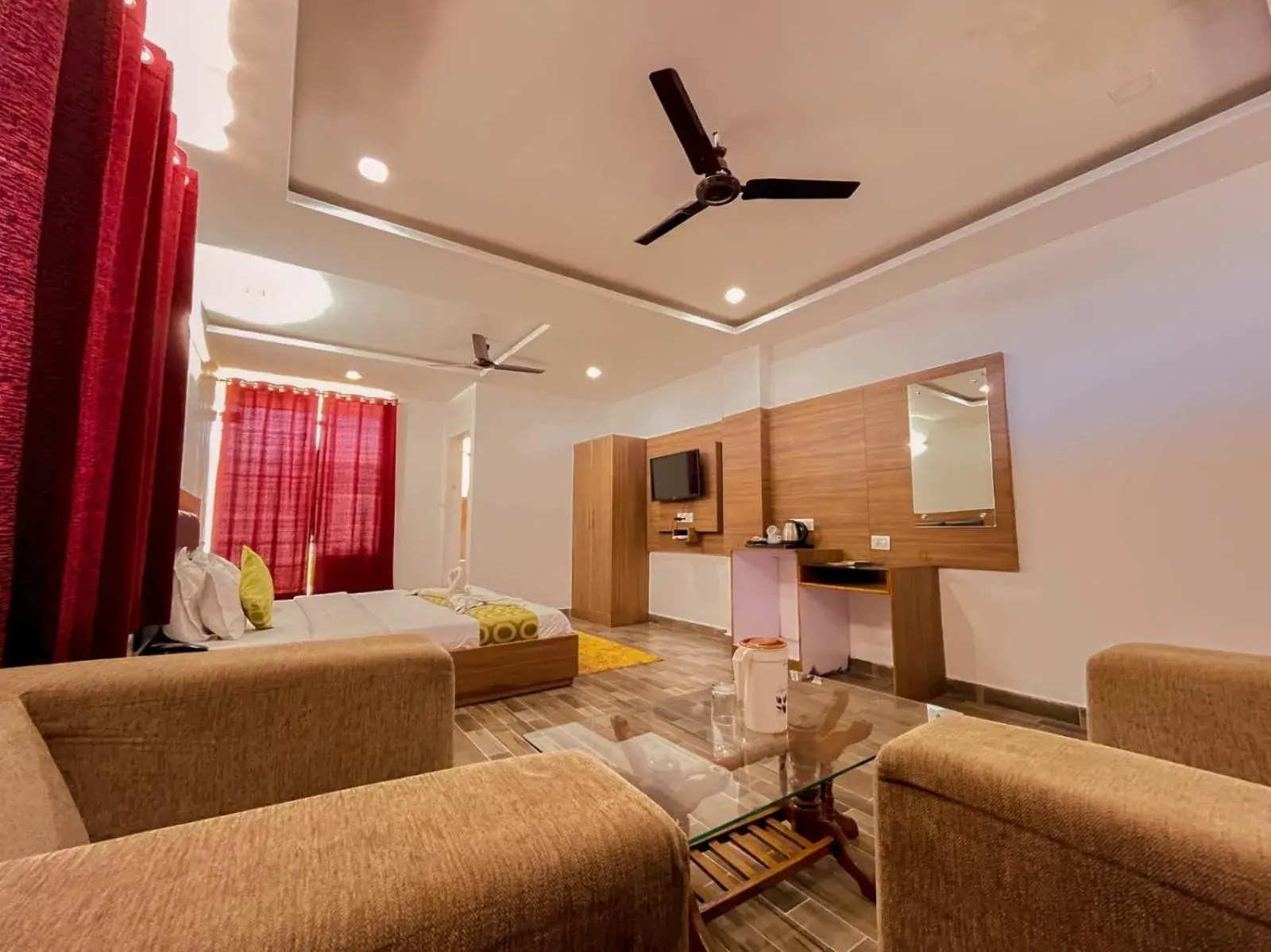 Deluxe Double Room in Marina Group of hotel naddi hills-cricket stadium 9 km-Mcleodganj 2 km- Bhagsunag 4 Deluxe Double Room in Marina Group of hotel naddi hills-cricket stadium 9 km-Mcleodganj 2 km- Bhagsunag 4