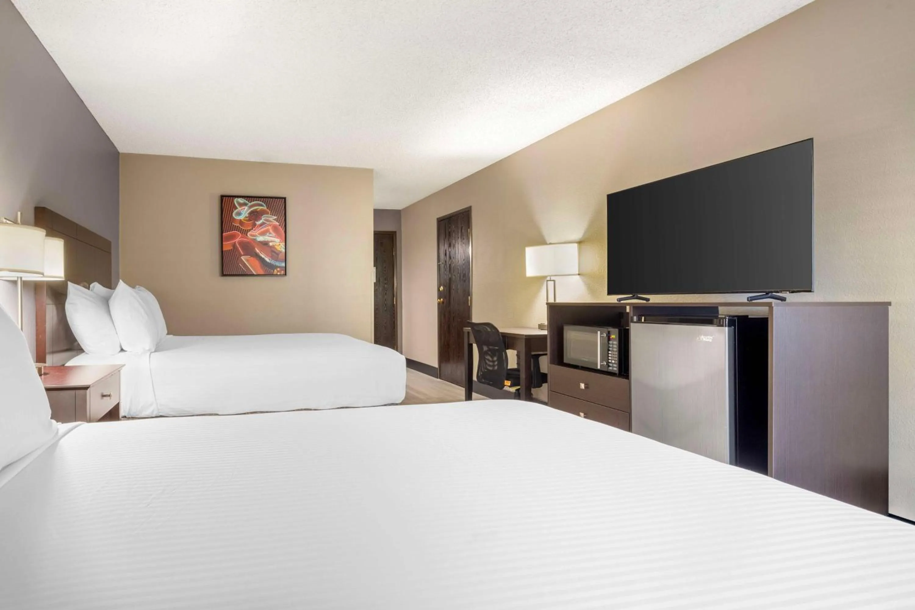 Bedroom, Bed in Best Western McCarran Inn