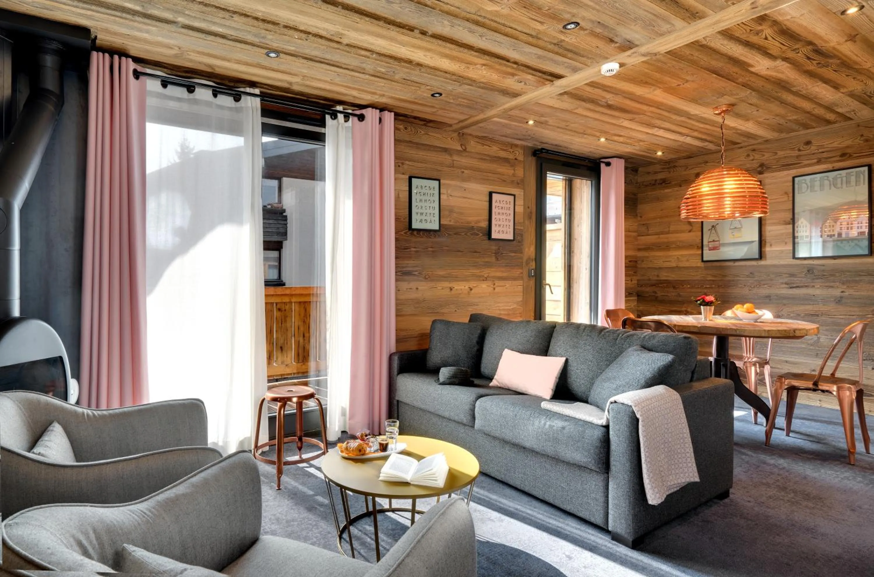 Living room in Chalet-Hôtel La Marmotte, La Tapiaz & SPA, The Originals Relais