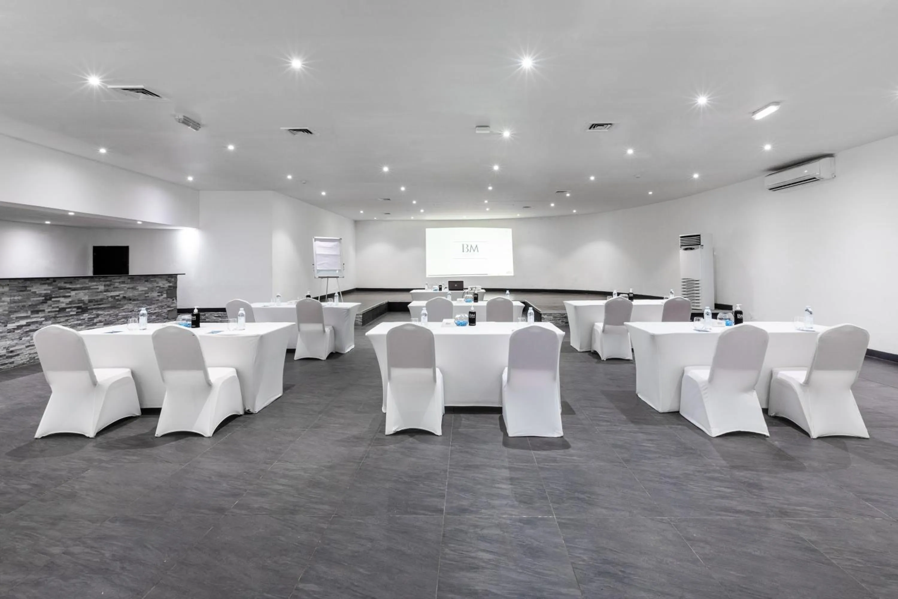 Meeting/conference room in BM Beach Hotel