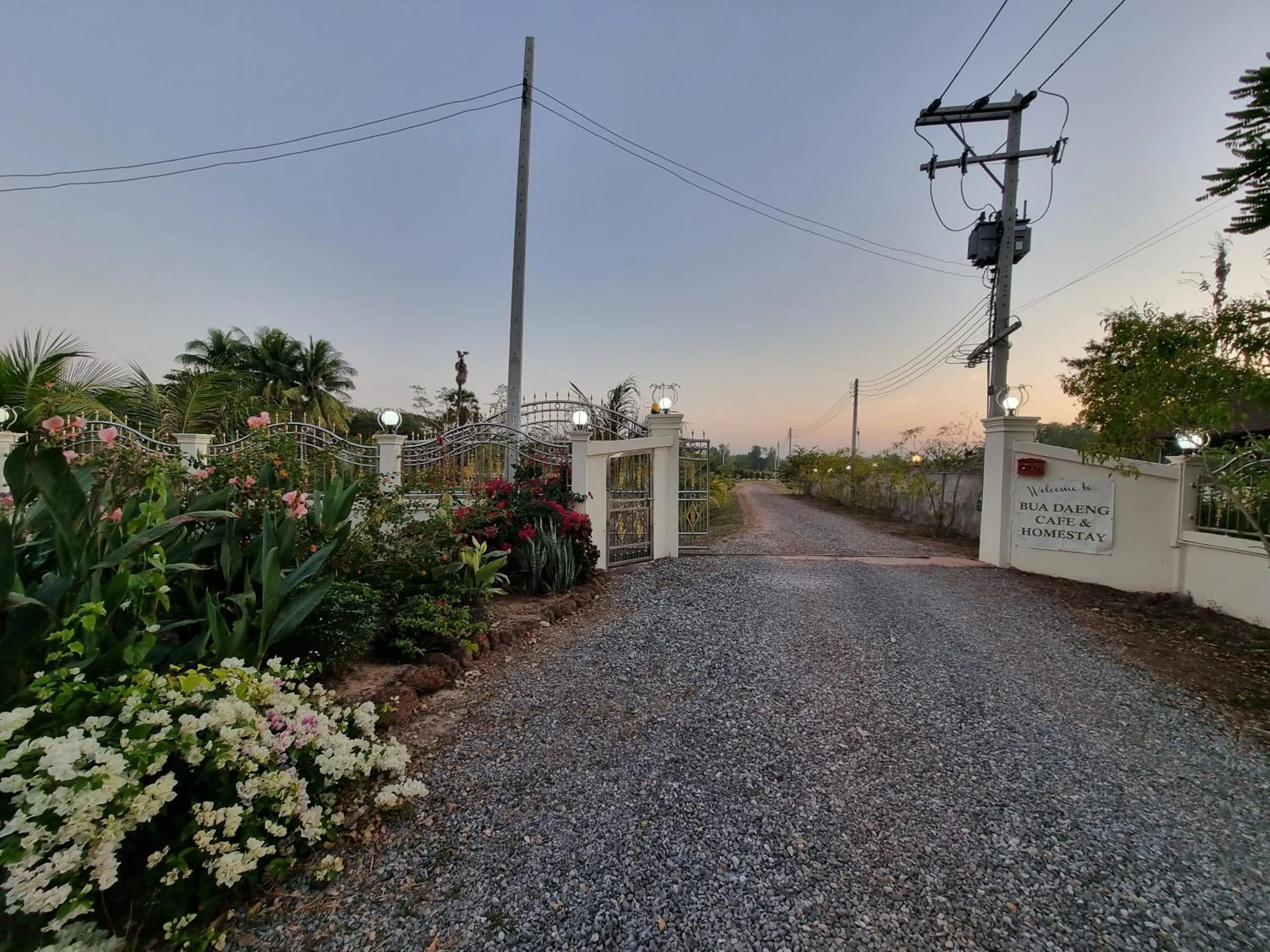 Property building in Bua Daeng Homestay Resort