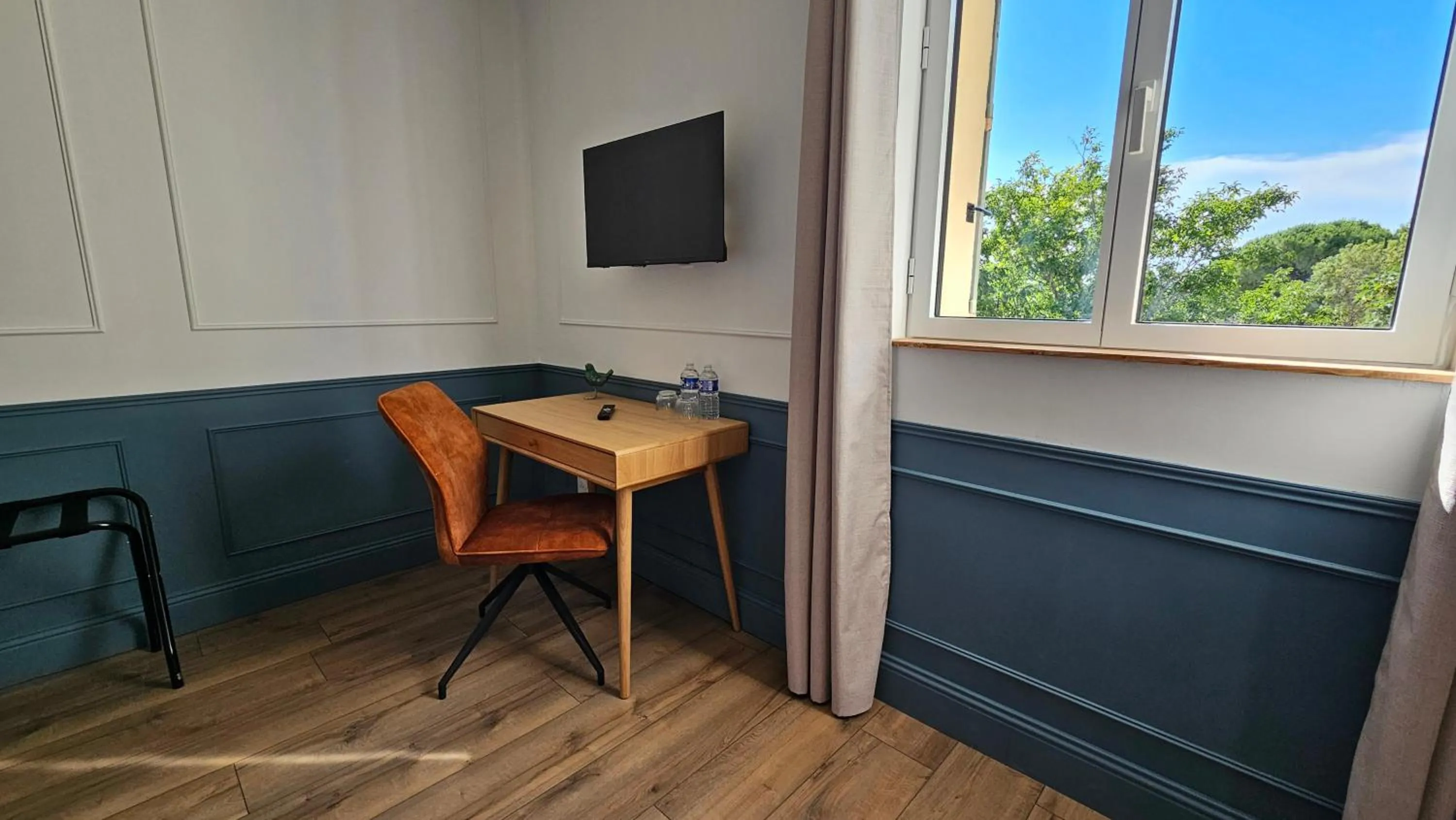 Seating area in La Suite Gignac