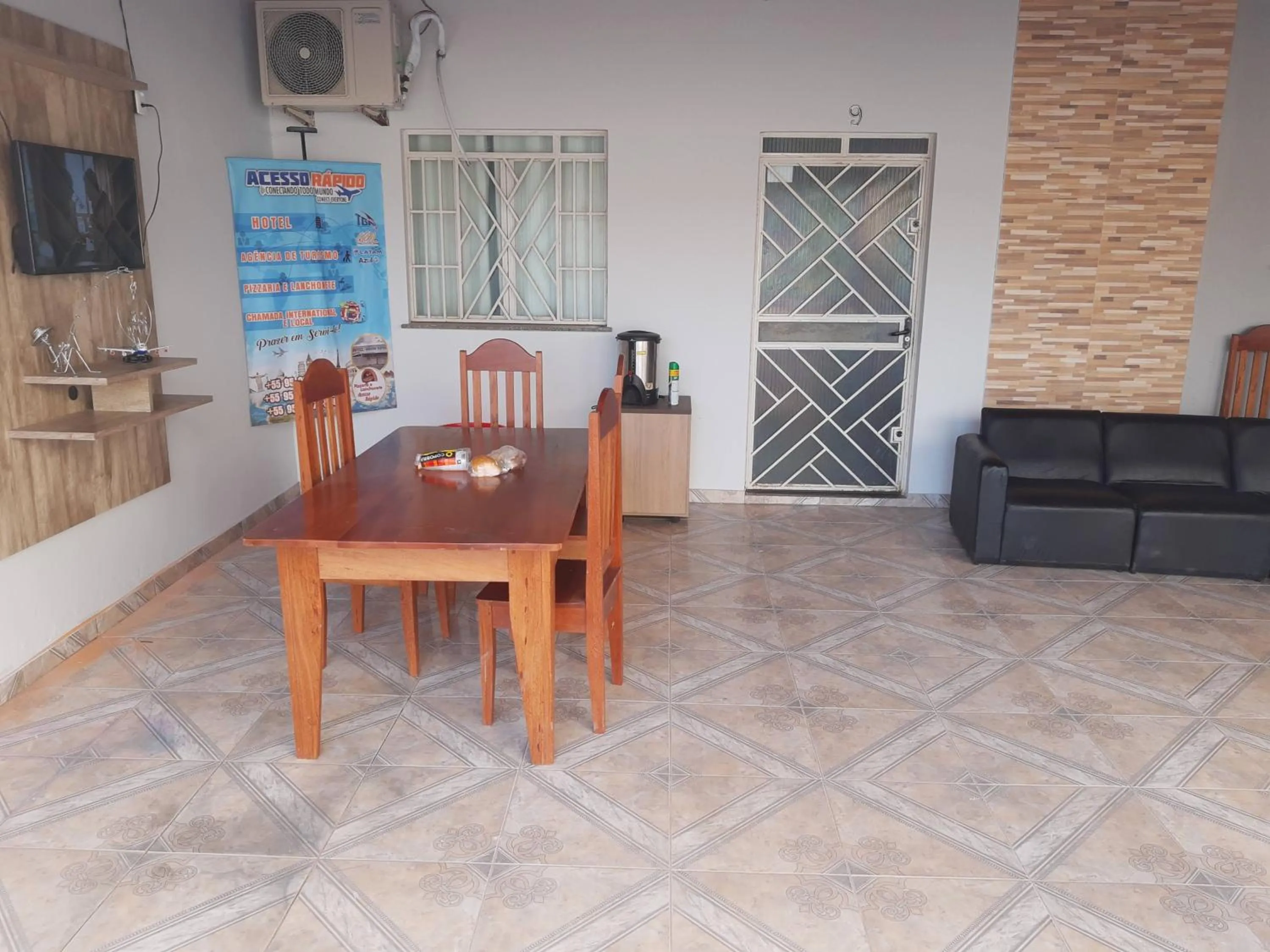 Hotel Jardim Tropical