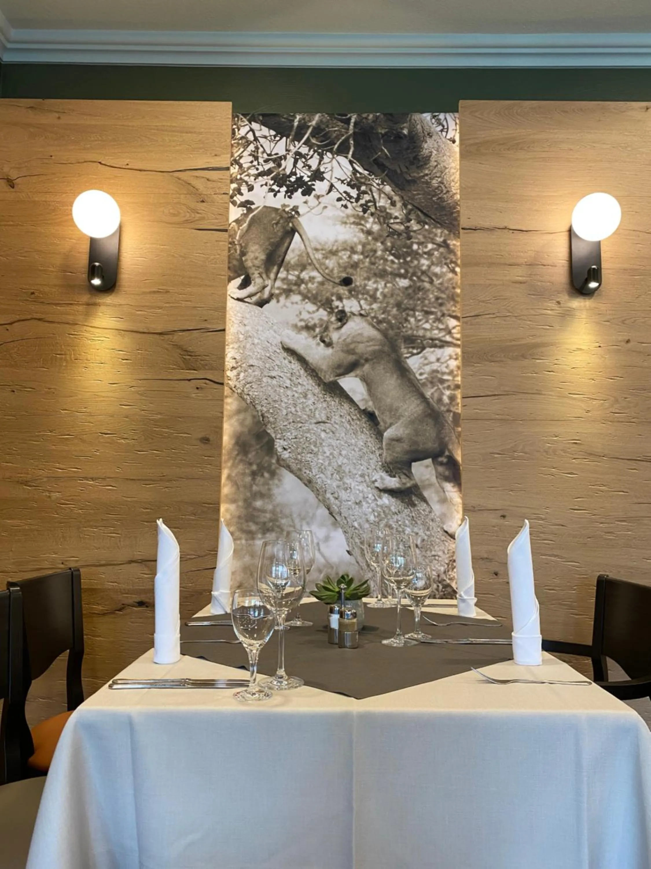 Restaurant/places to eat in Gieschens Hotel