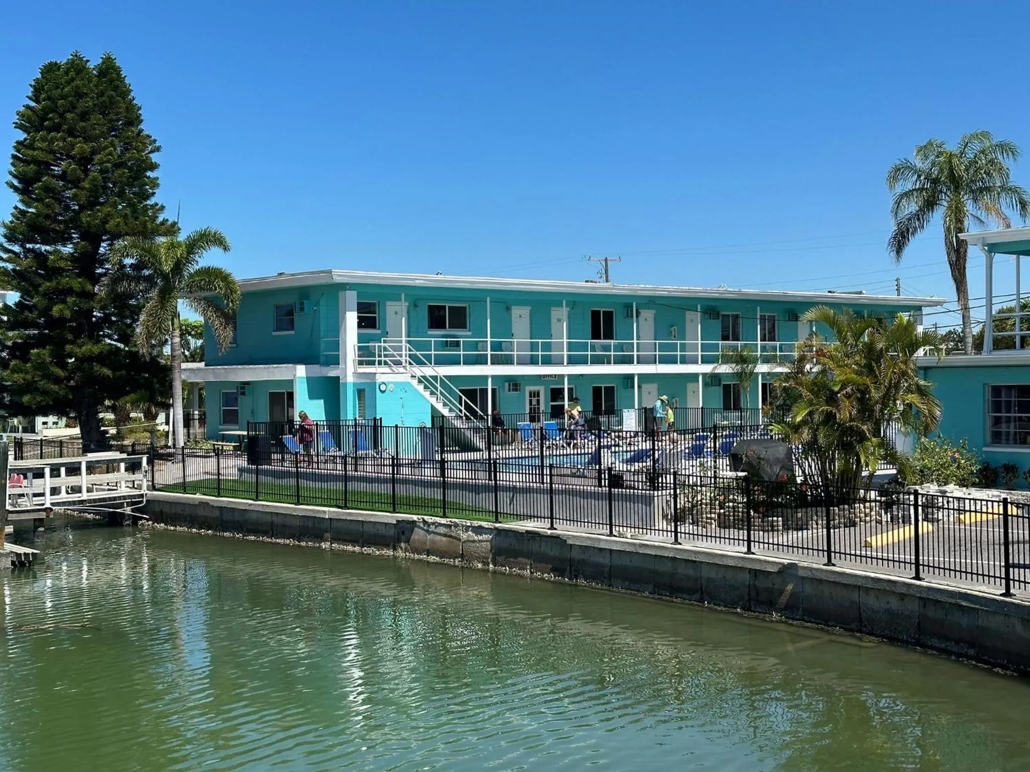 Property building in Sea Jay Motel and Marina