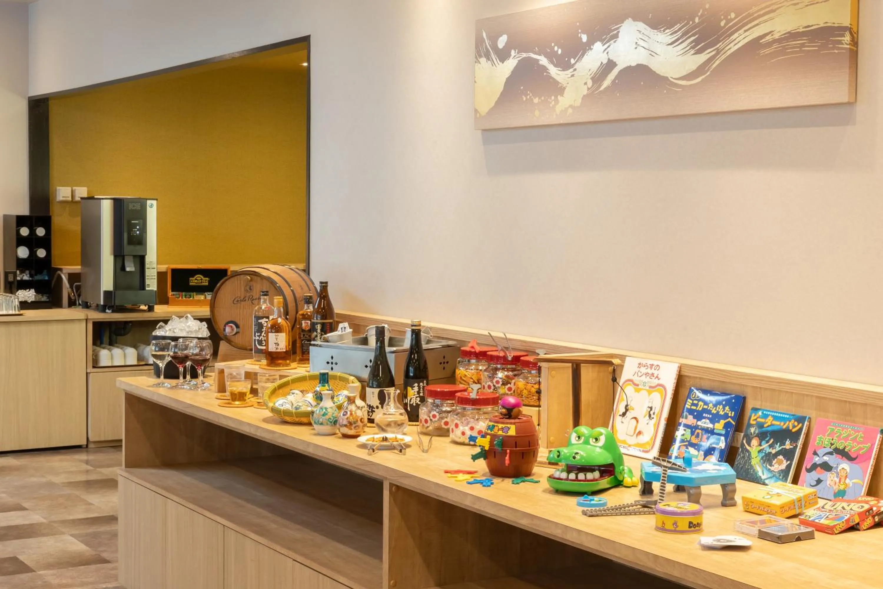 Lounge or bar in HOTEL MYSTAYS Kanazawa Katamachi