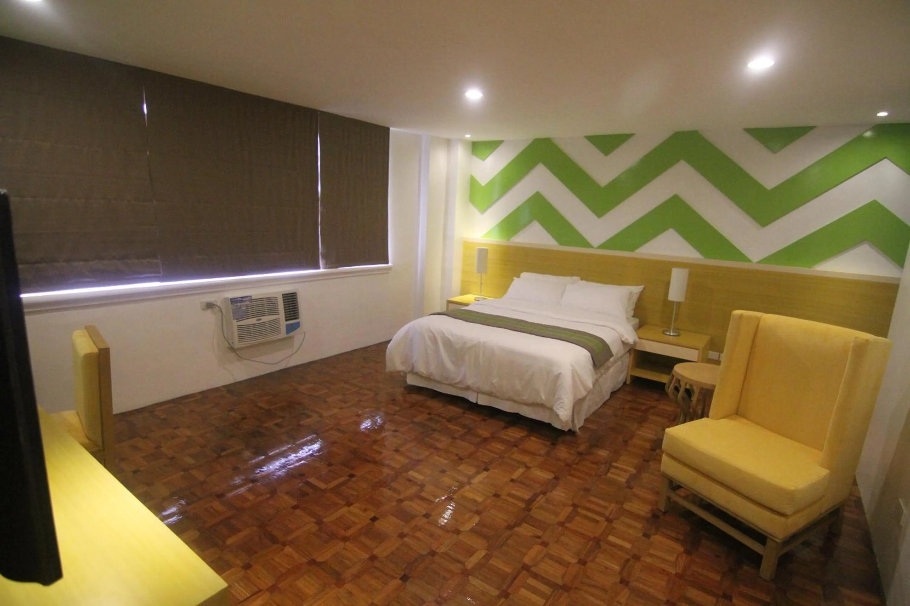 Bed in Bryan Condo Suites Makati near Airport