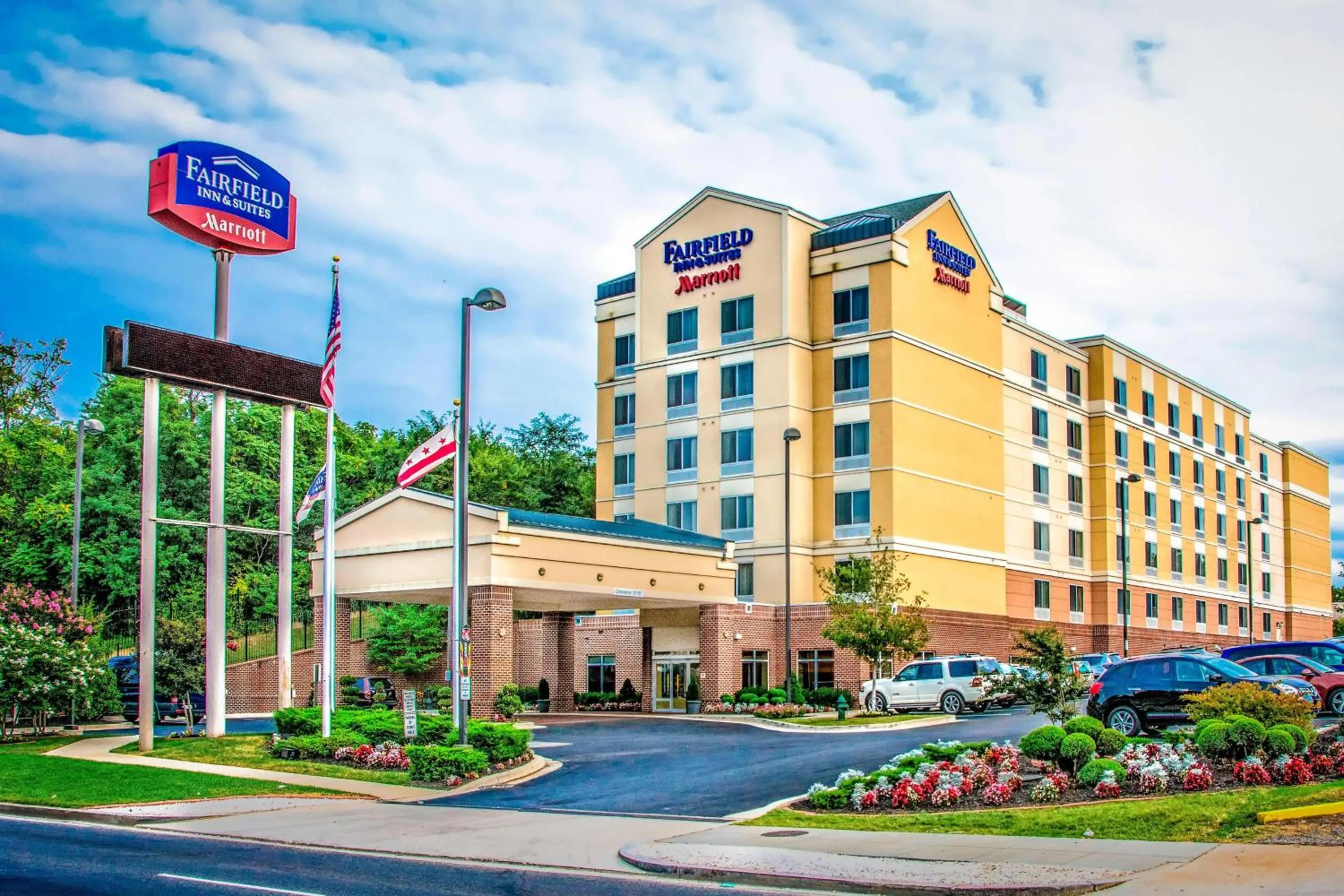 Property building in Fairfield Inn & Suites-Washington DC
