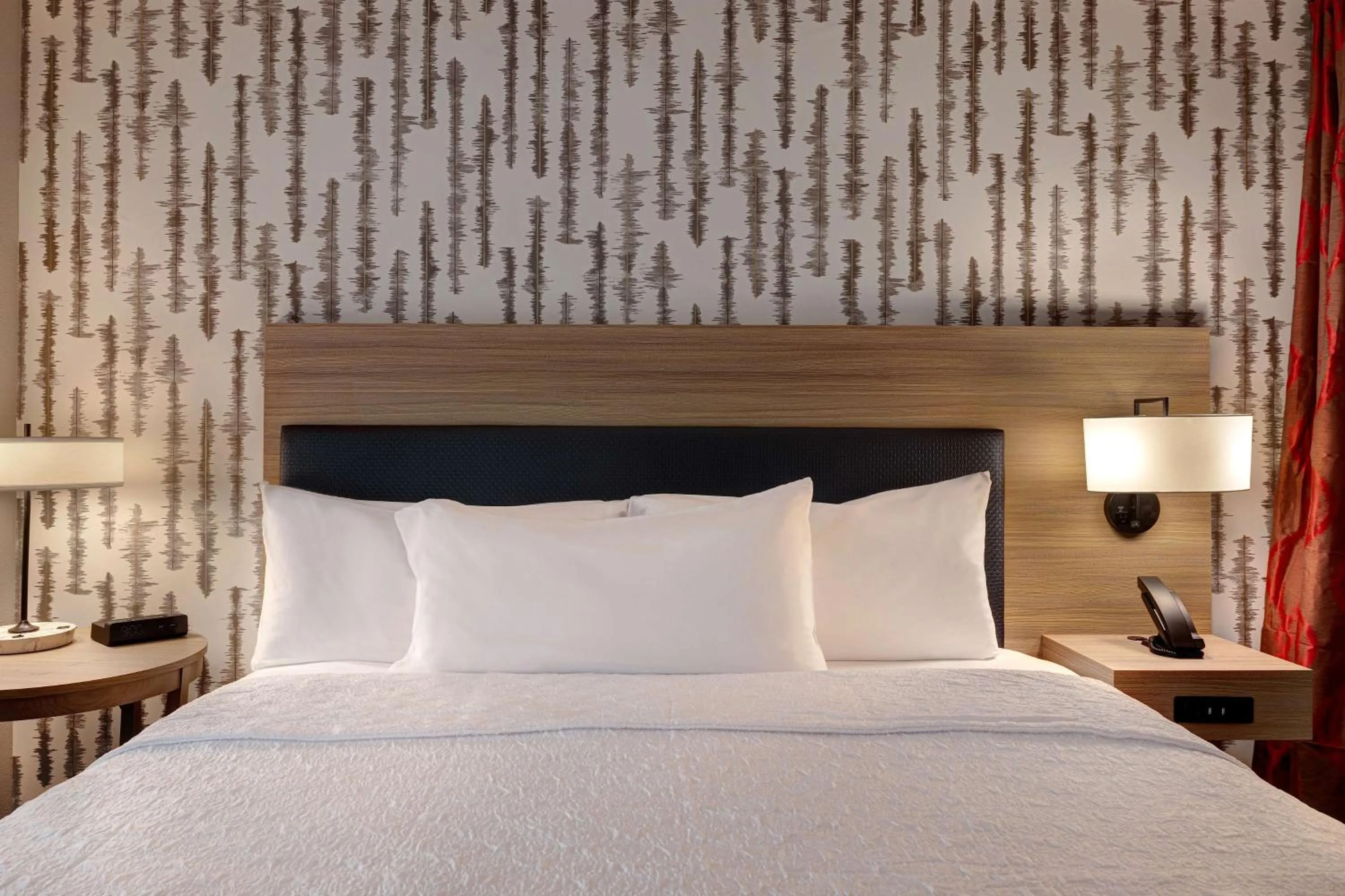 Bed in Home2 Suites By Hilton Blythewood, Sc