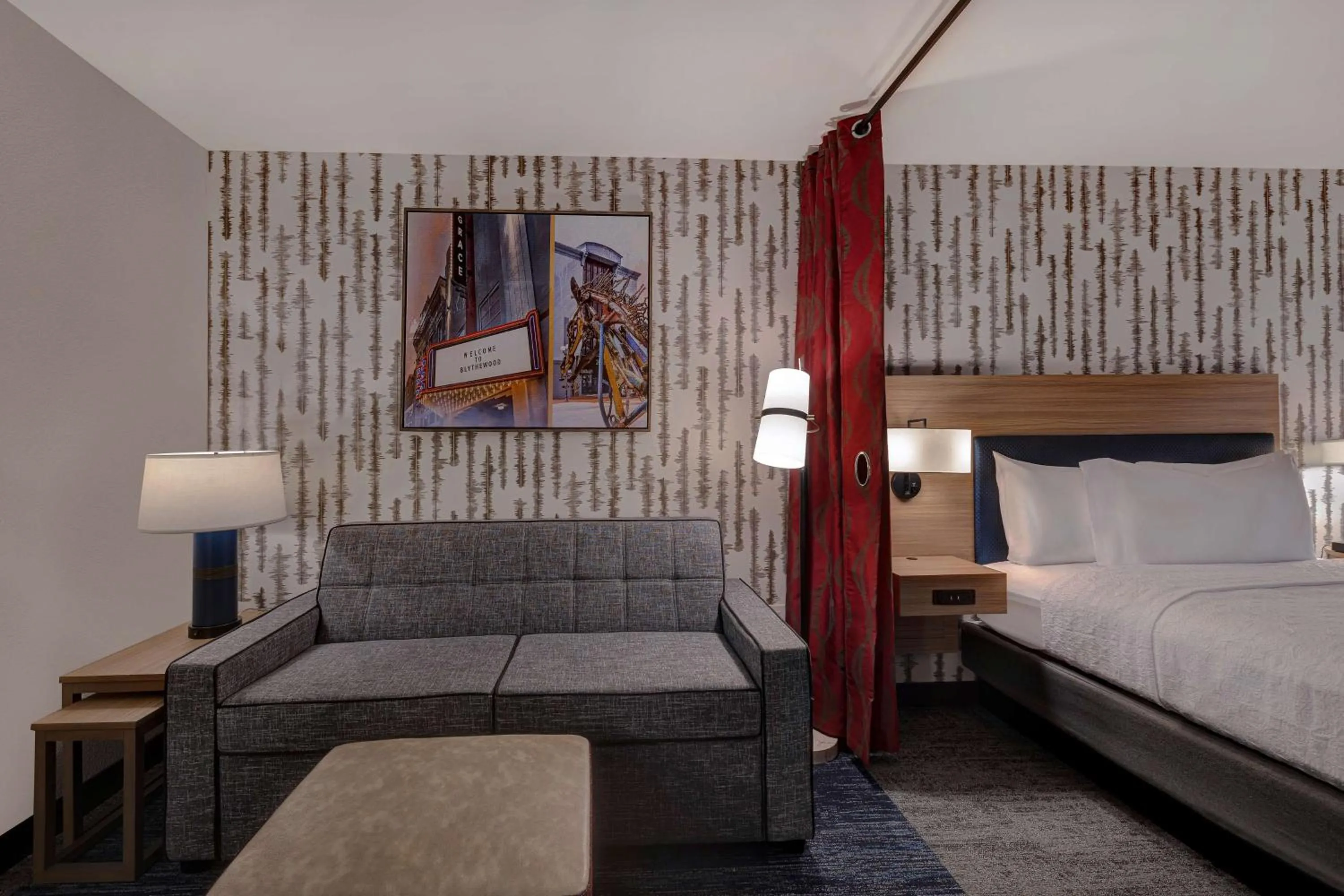 Living room, Bed in Home2 Suites By Hilton Blythewood, Sc