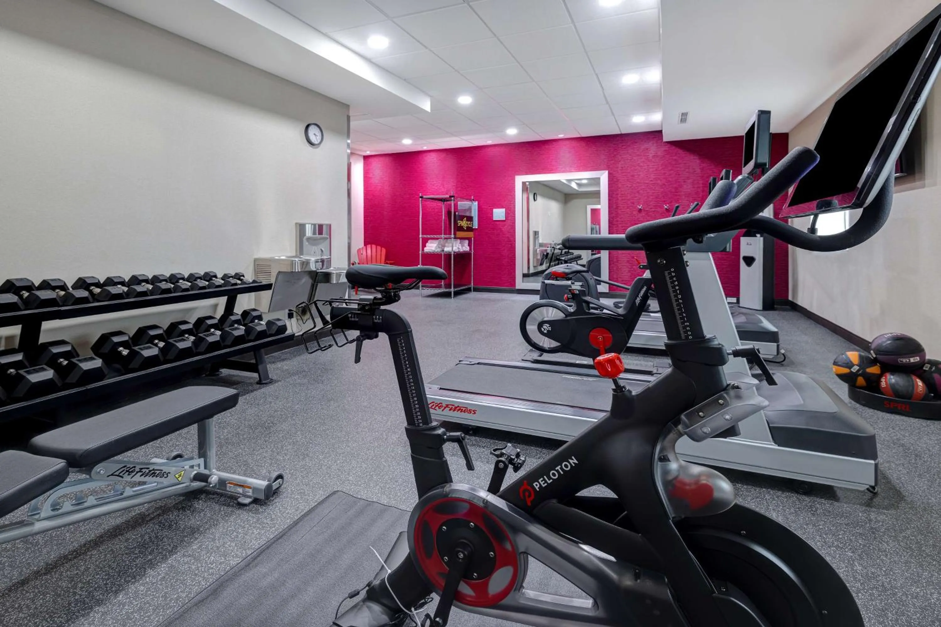Fitness centre/facilities in Home2 Suites By Hilton Bryant, Ar