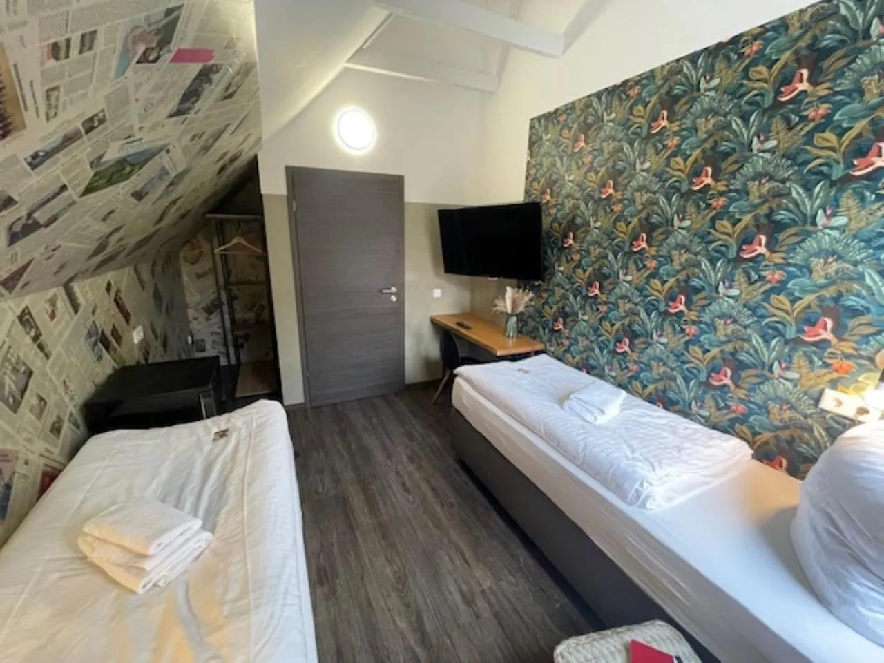 Photo of the whole room, Bed in aappartel APARTHOTEL Herford