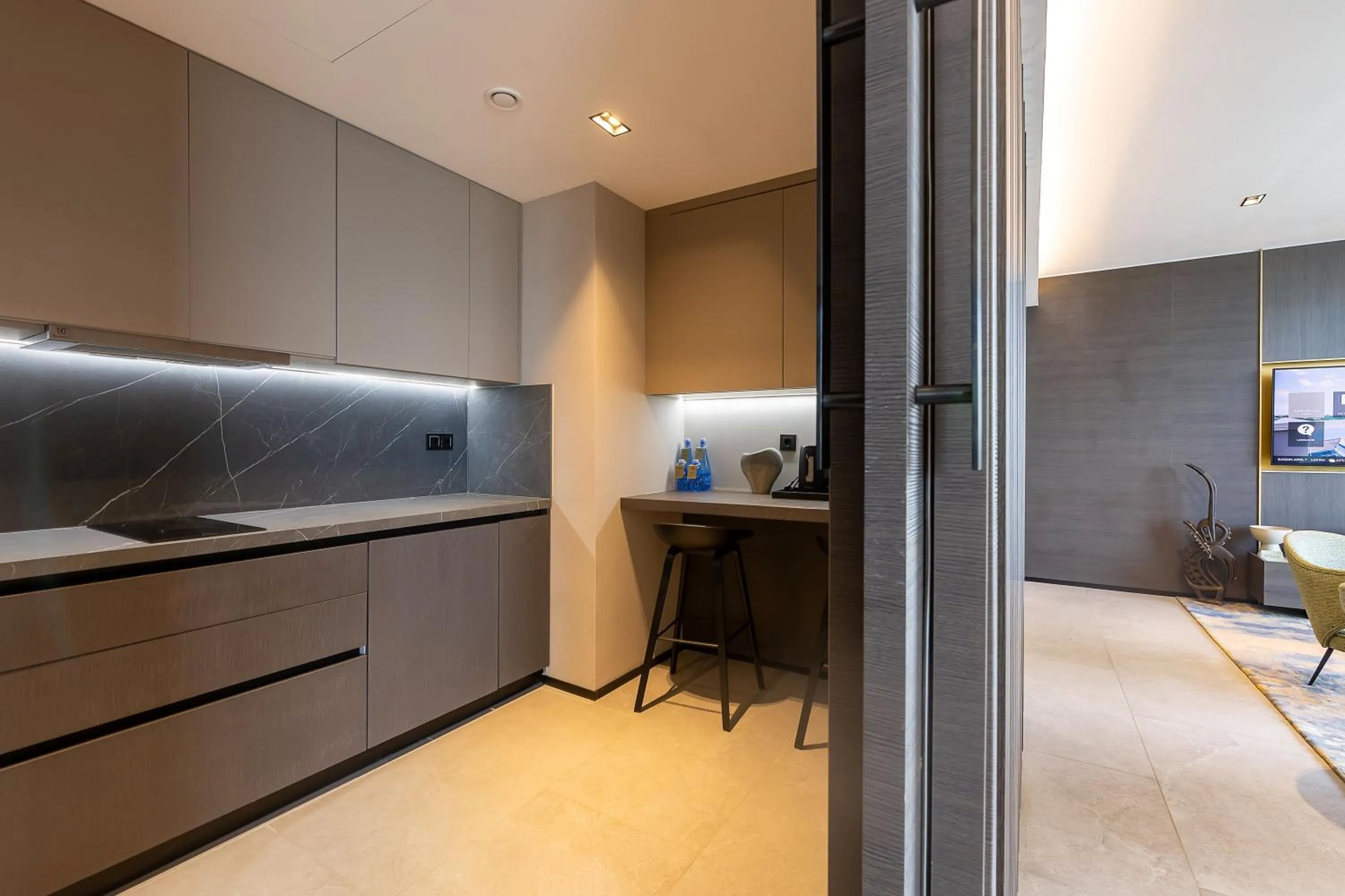 Kitchen or kitchenette in Noom Hotel Abidjan Plateau