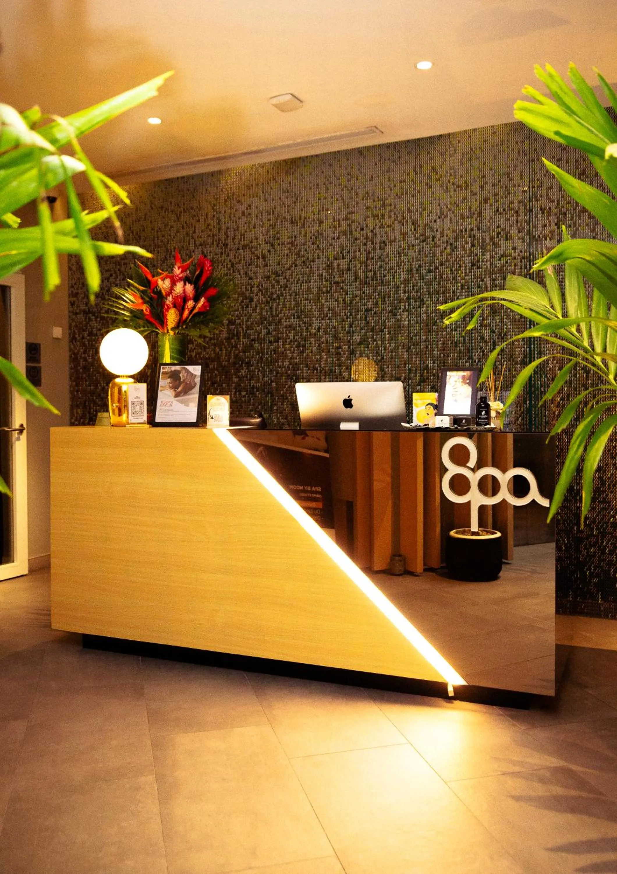 Spa and wellness centre/facilities in Noom Hotel Abidjan Plateau