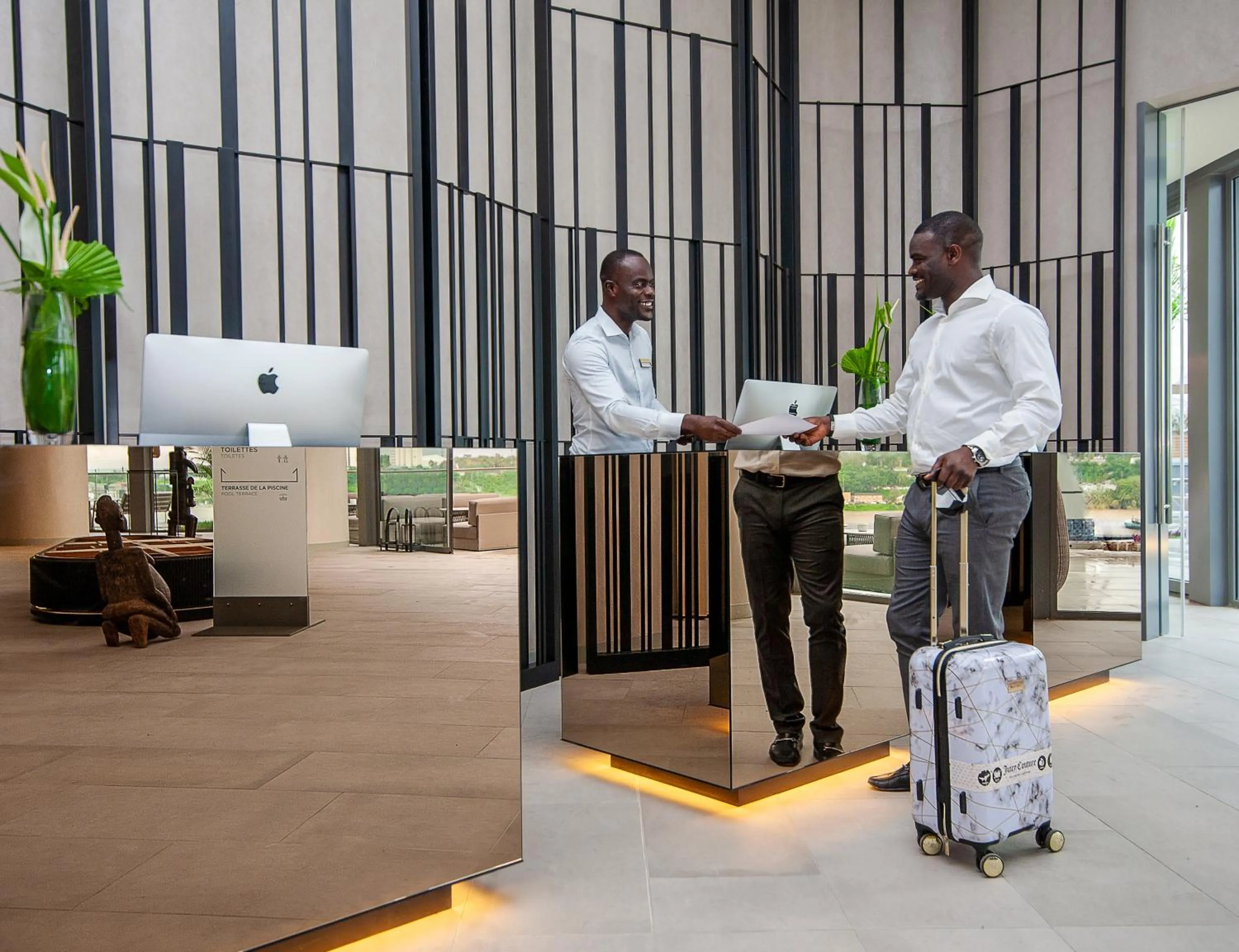 Lobby or reception in Noom Hotel Abidjan Plateau