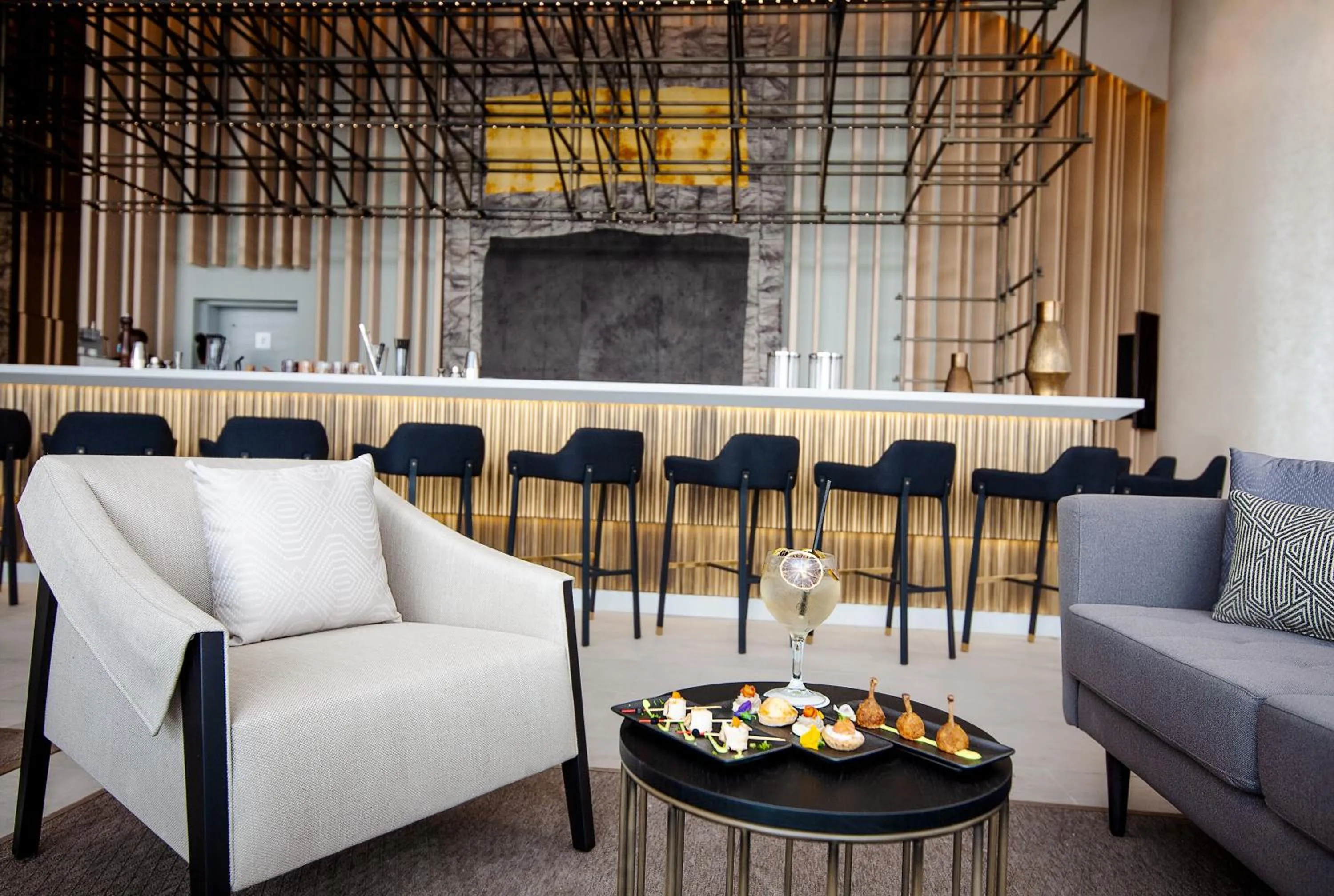 Lounge or bar in Noom Hotel Abidjan Plateau