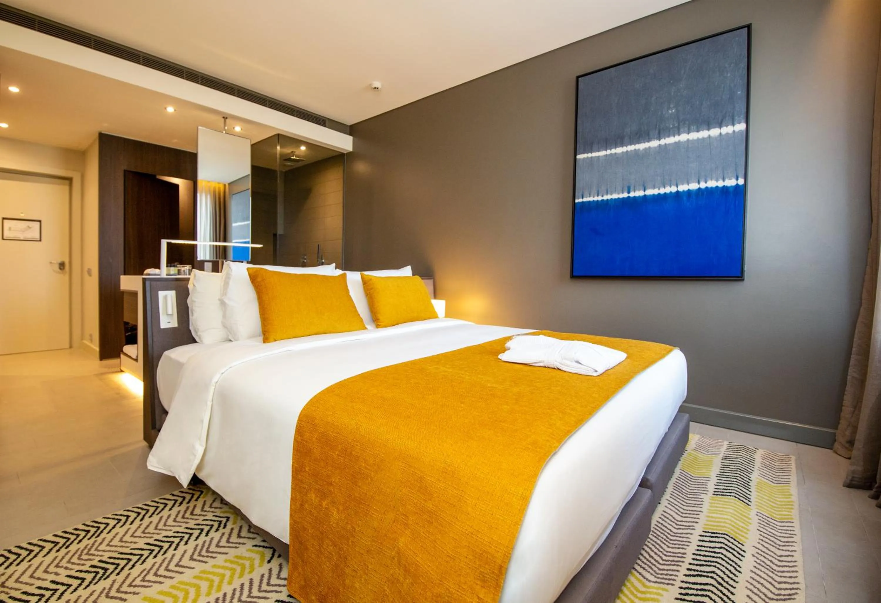 Bedroom, Bed in Noom Hotel Abidjan Plateau