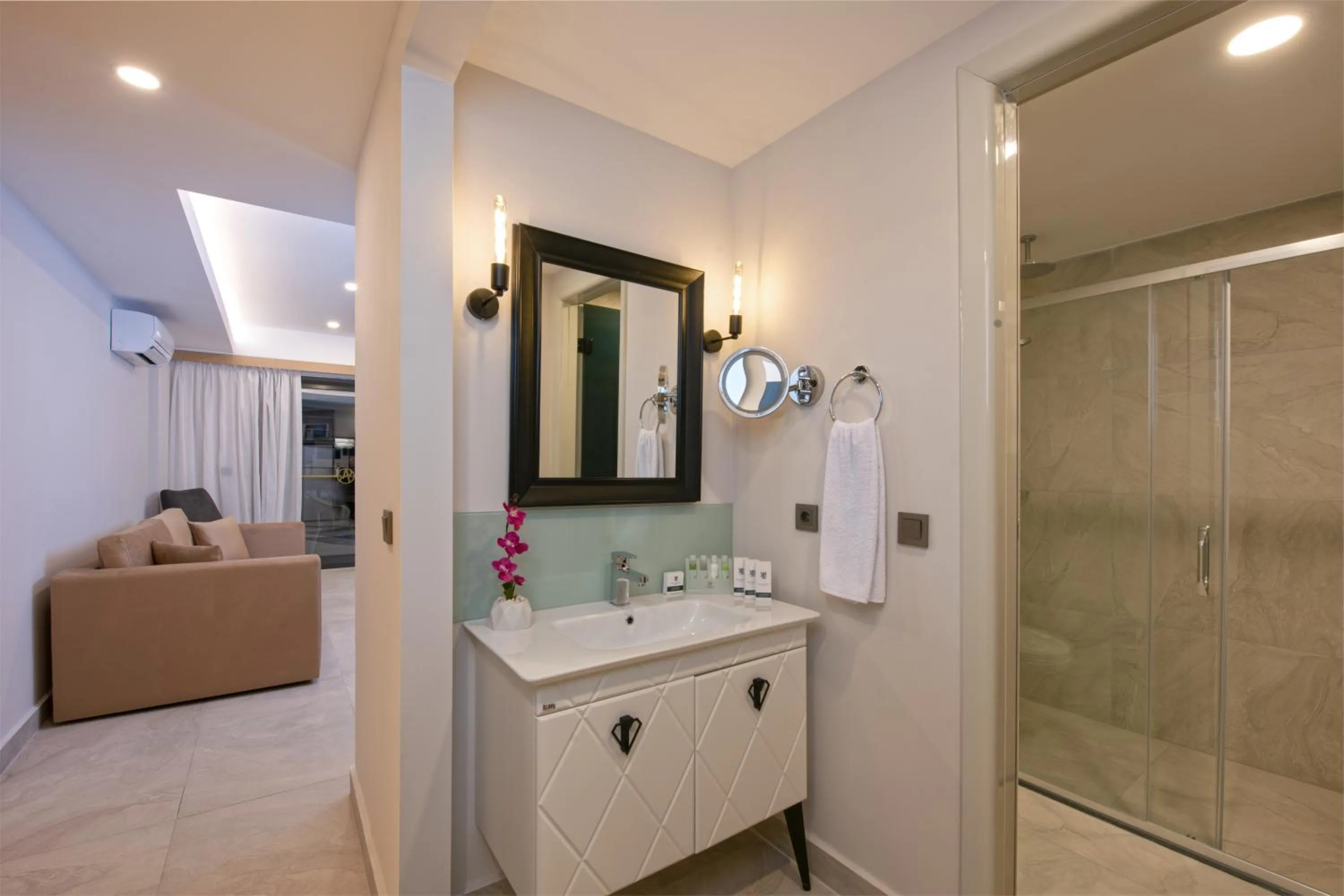 Bathroom in A Suite Side