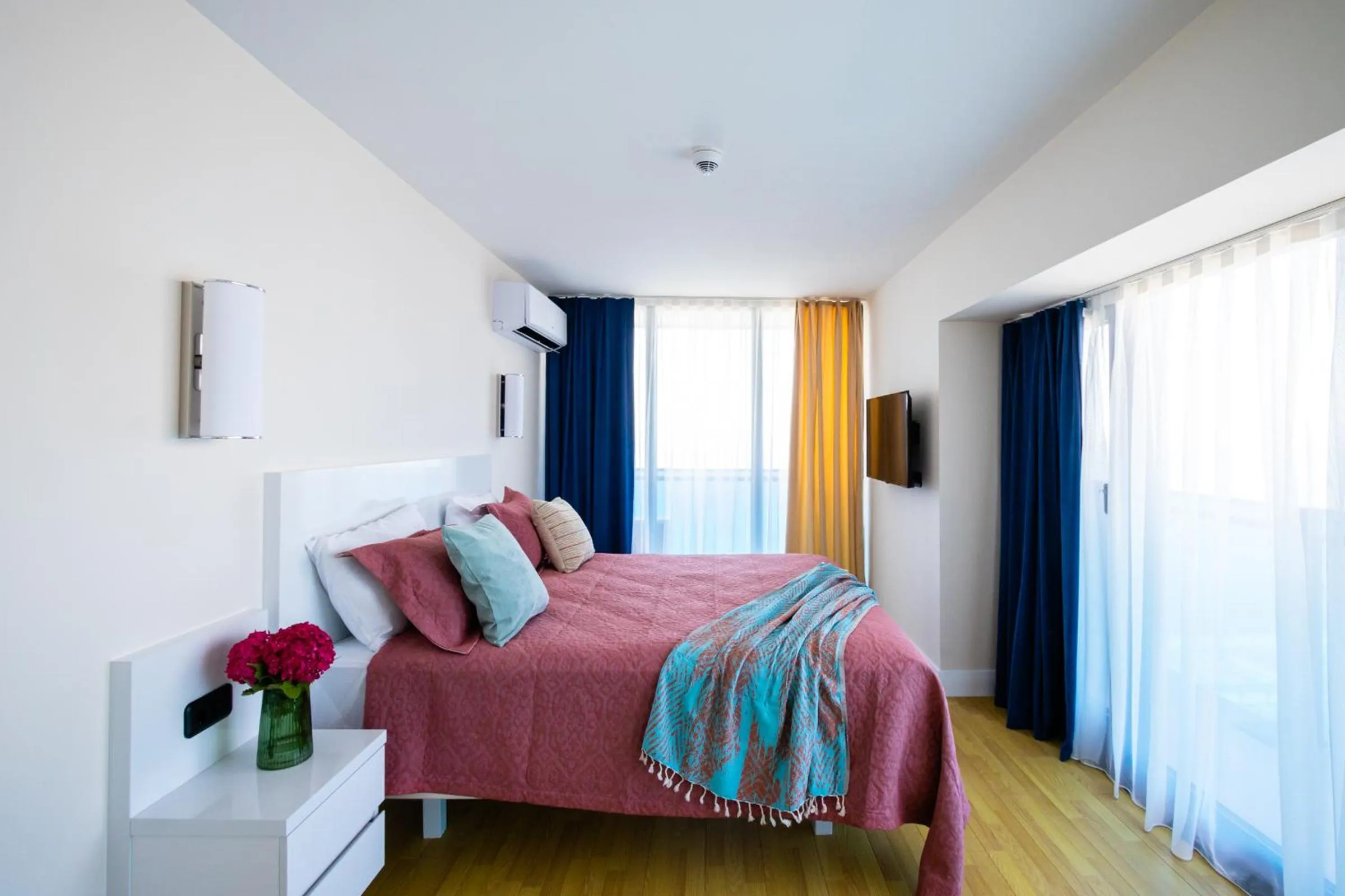 Bed in G-Point City Beach