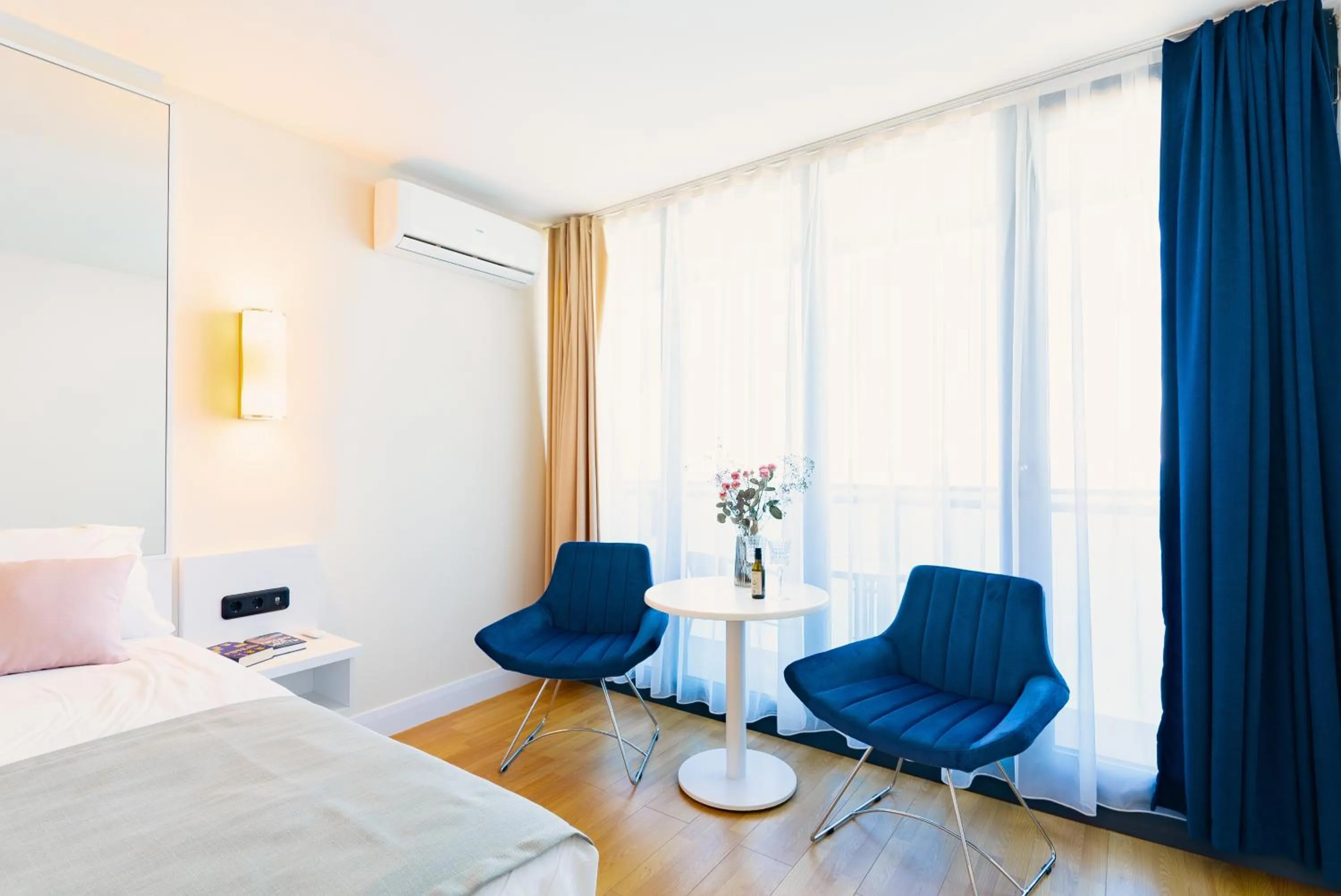 Bed in G-Point City Beach