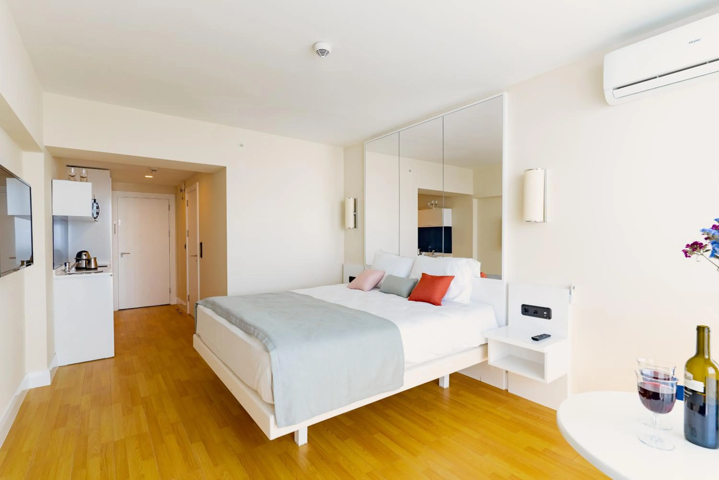 Bed in G-Point City Beach