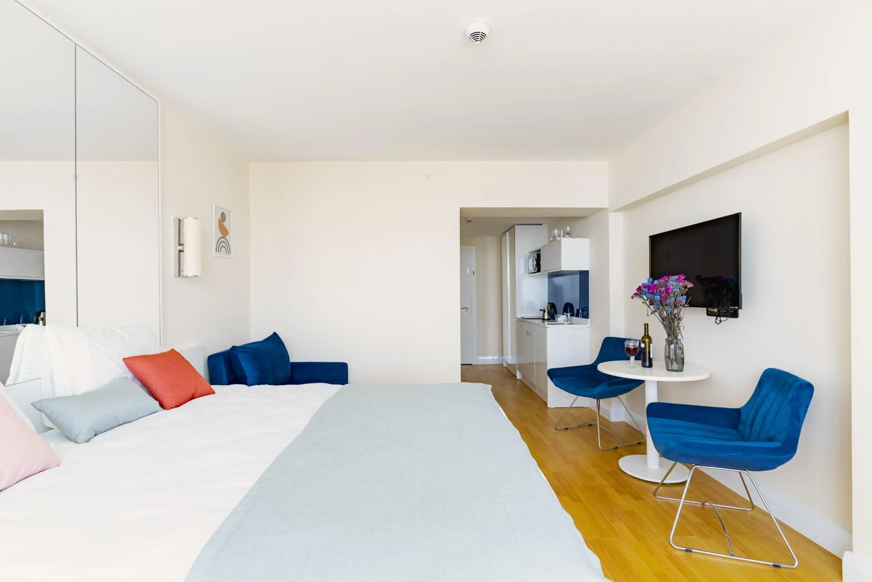 Bed in G-Point City Beach