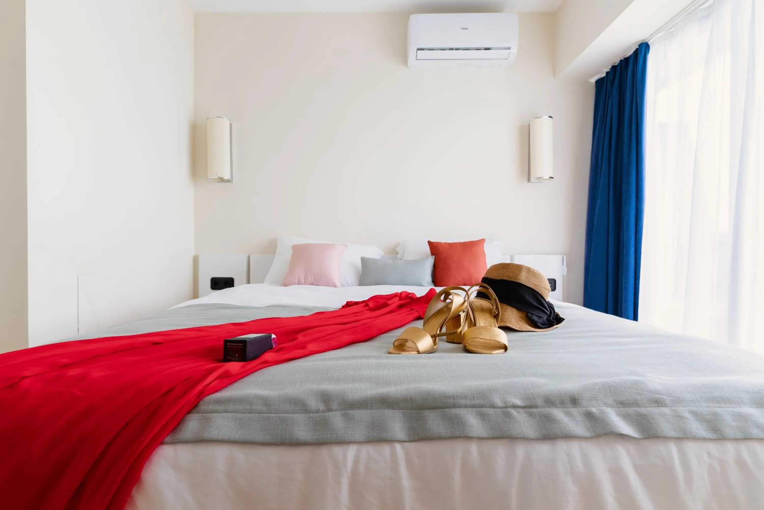 Bed in G-Point City Beach