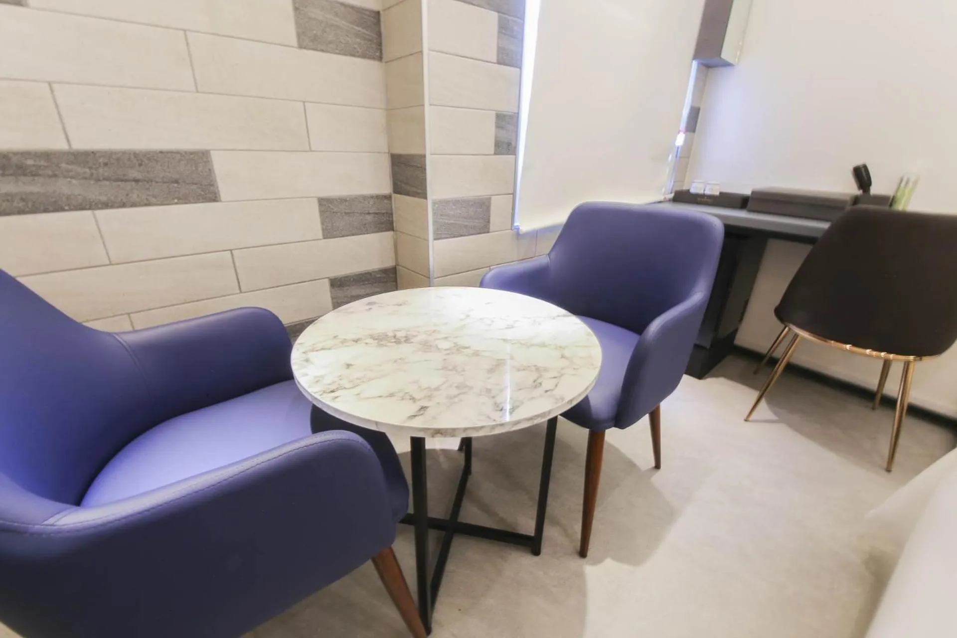 Seating Area in Pyeongtaek Godeok Rich Stay Hotel