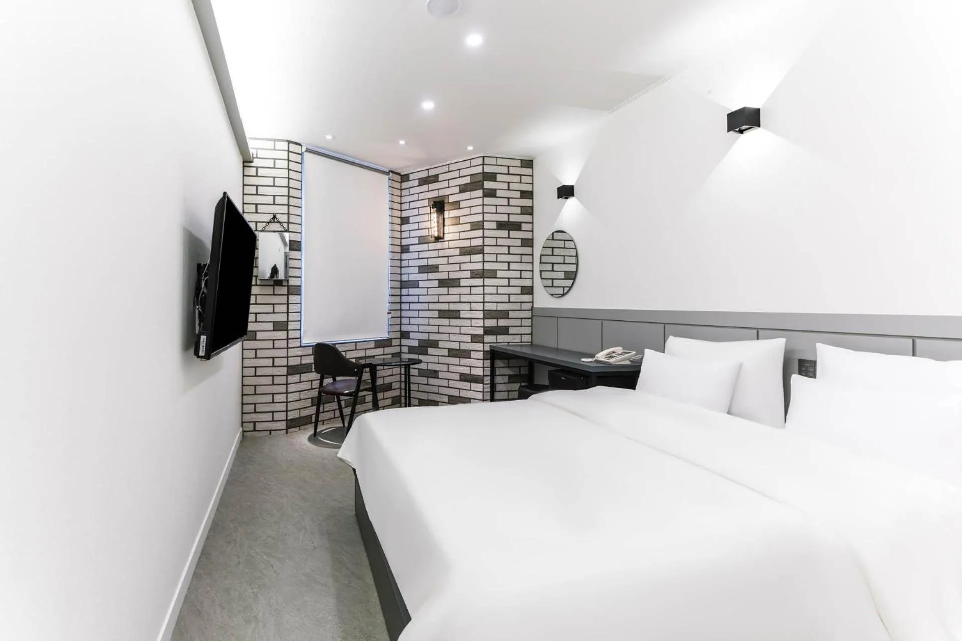 Photo of the whole room in Pyeongtaek Godeok Rich Stay Hotel