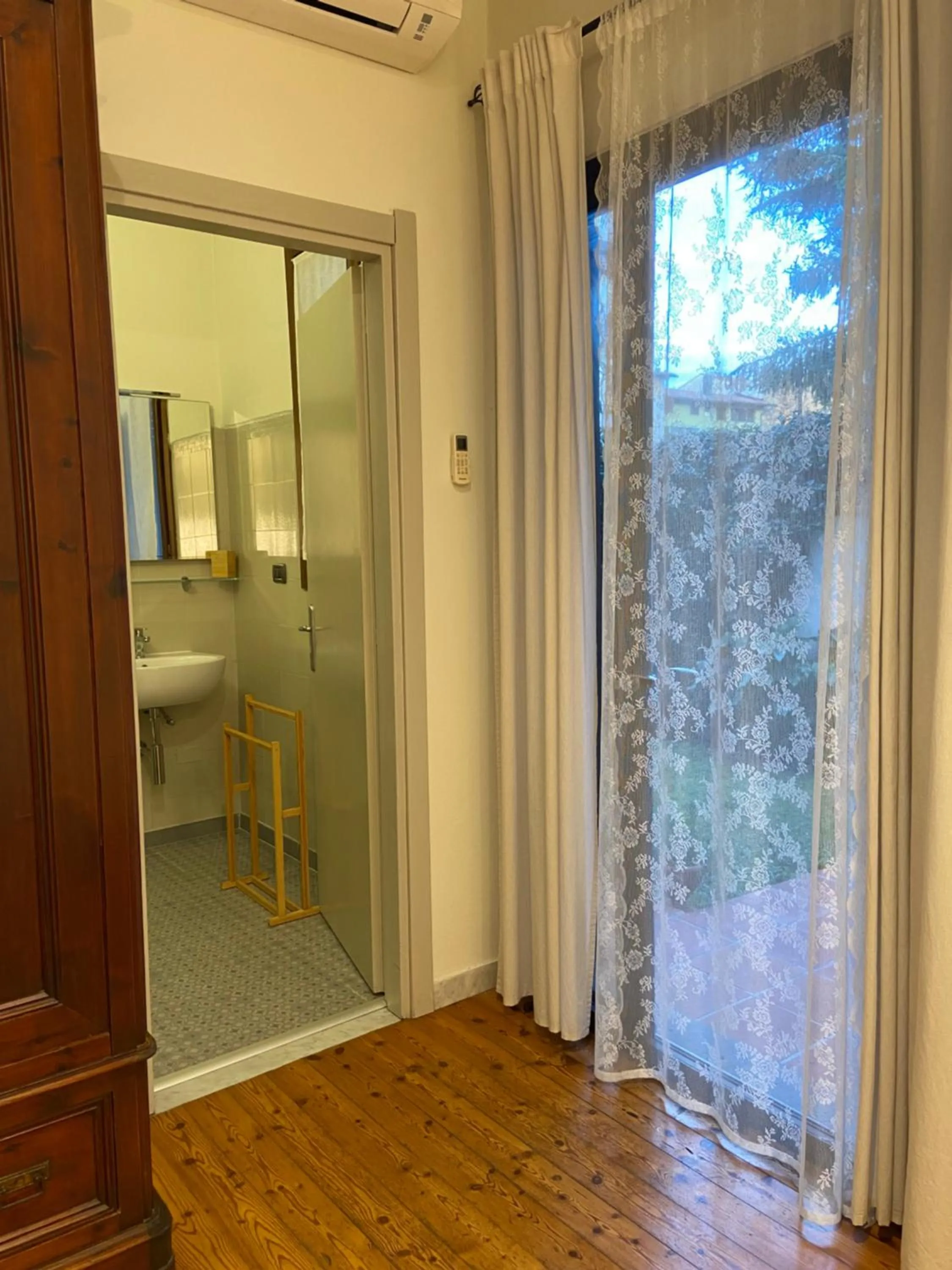 Garden in Victoria House B&B